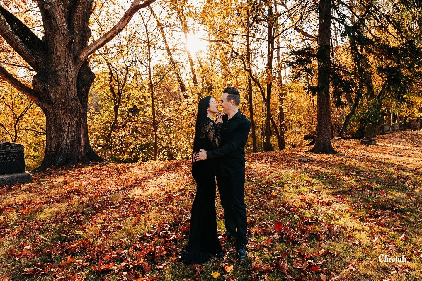 Enjoying Autumn with my Favorite Person 🖤
#cheetahdjphotography
#salemmaweddingphotographer 
#salemmaweddingdj
#massachusettsweddingphotographer 
#massachusettsweddingdj 
#salemma
#salemmassachusetts 
#weloveweddings
#salemmass 
#witchcity