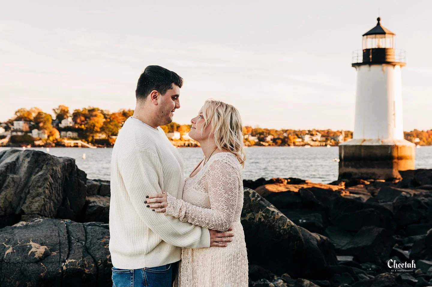 Winter Island Engagement Session Salem Ma🖤
#cheetahdjphotography
#salemmaweddingphotographer 
#salemmaweddingdj
#massachusettsweddingphotographer 
#massachusettsweddingdj 
#salemma
#salemmassachusetts 
#weloveweddings
#salemmass 
#witchcity