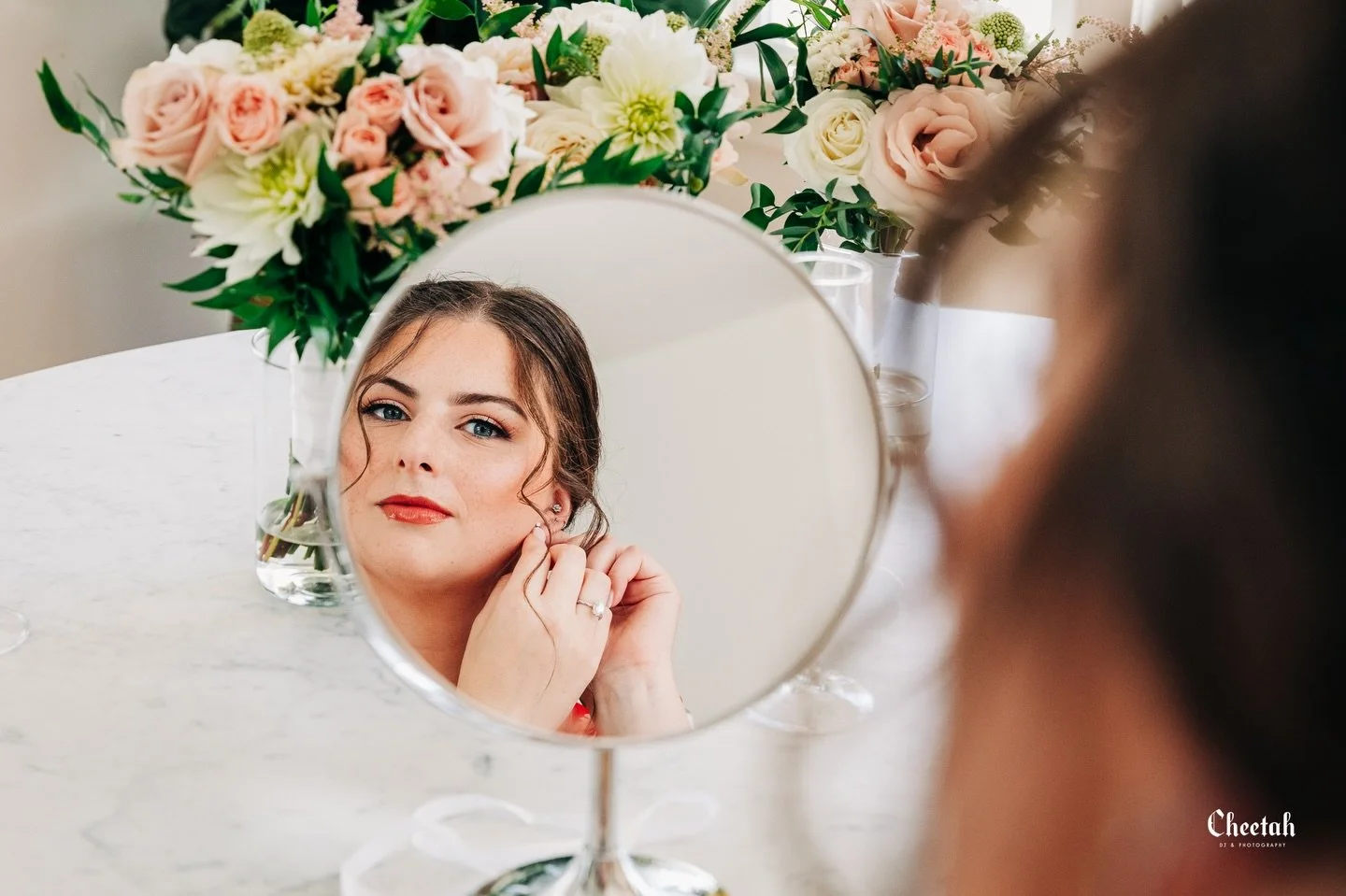 Getting Ready🖤
#cheetahdjphotography
#salemmaweddingphotographer 
#salemmaweddingdj
#massachusettsweddingphotographer 
#massachusettsweddingdj 
#salemma
#salemmassachusetts 
#weloveweddings