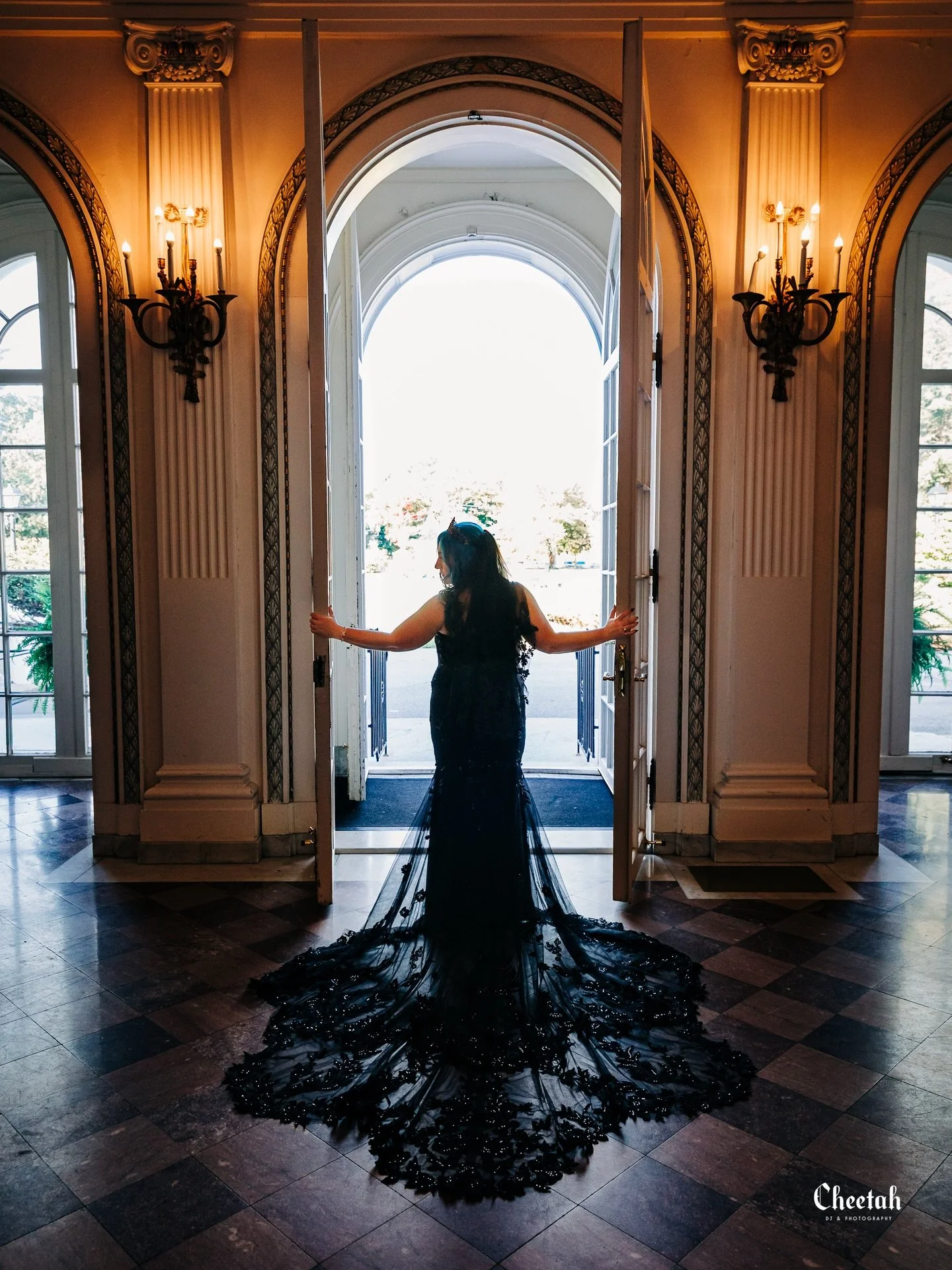 Love when the Bride wears a Black Wedding Dress🖤
#cheetahdjphotography
#salemmaweddingphotographer 
#salemmaweddingdj
#massachusettsweddingphotographer 
#massachusettsweddingdj 
#salemma
#salemmassachusetts 
#weloveweddings
#salemmass 
#witchcity