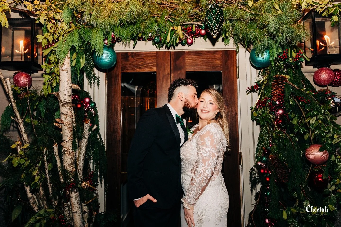 Beautiful Winter Wedding in Boston🖤
#cheetahdjphotography
#salemmaweddingphotographer 
#salemmaweddingdj
#massachusettsweddingphotographer 
#massachusettsweddingdj 
#salemma
#salemmassachusetts 
#weloveweddings