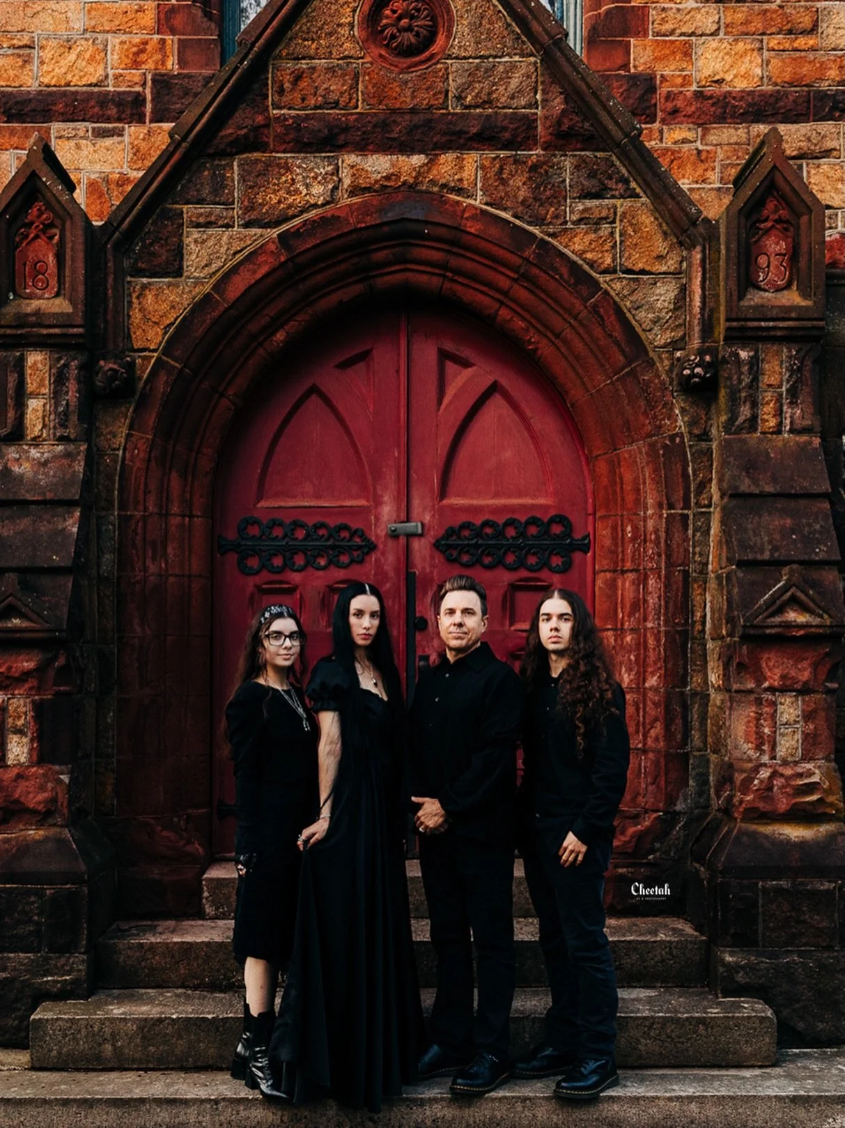 Merry Christmas🖤
#cheetahdjphotography
#salemmaweddingphotographer 
#salemmaweddingdj
#massachusettsweddingphotographer 
#massachusettsweddingdj 
#salemma
#salemmassachusetts 
#weloveweddings
#salemmass 
#witchcity