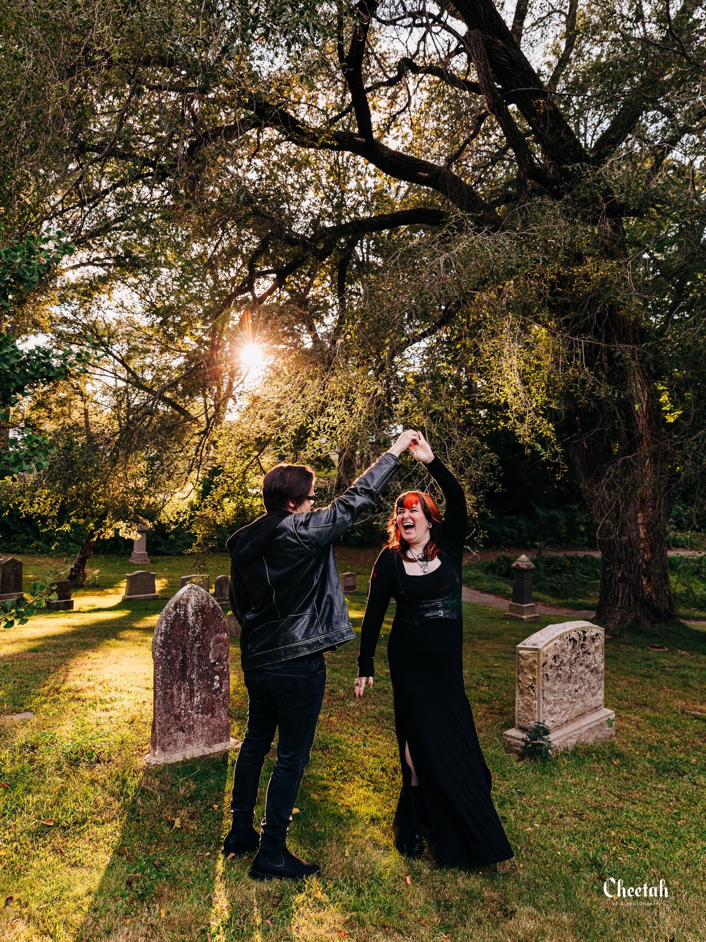 Cemetery Engagement Session🖤
#cheetahdjphotography
#salemmaweddingphotographer 
#salemmaweddingdj
#massachusettsweddingphotographer 
#massachusettsweddingdj 
#salemma
#salemmassachusetts 
#weloveweddings
#salemmass 
#witchcity