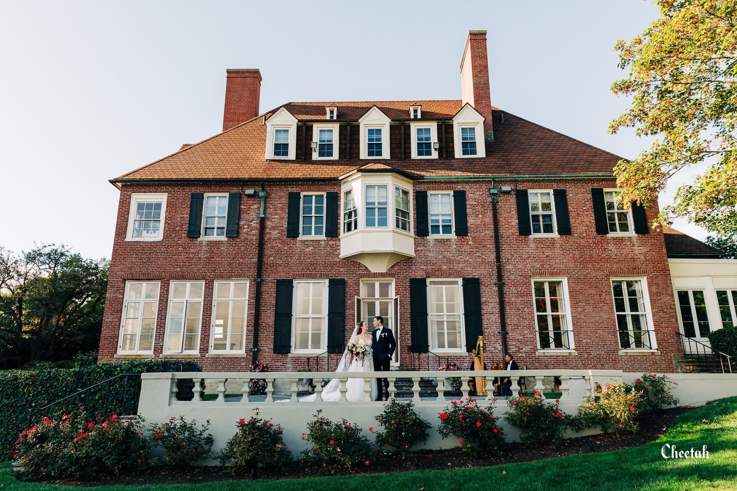 Such a Beautiful Wedding🖤

#cheetahdjphotography
#salemmaweddingphotographer 
#salemmaweddingdj
#massachusettsweddingphotographer 
#massachusettsweddingdj