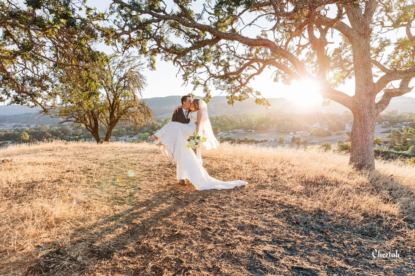 Sunset🖤

#cheetahdjphotography
#salemmaweddingphotographer 
#salemmaweddingdj
#massachusettsweddingphotographer 
#massachusettsweddingdj