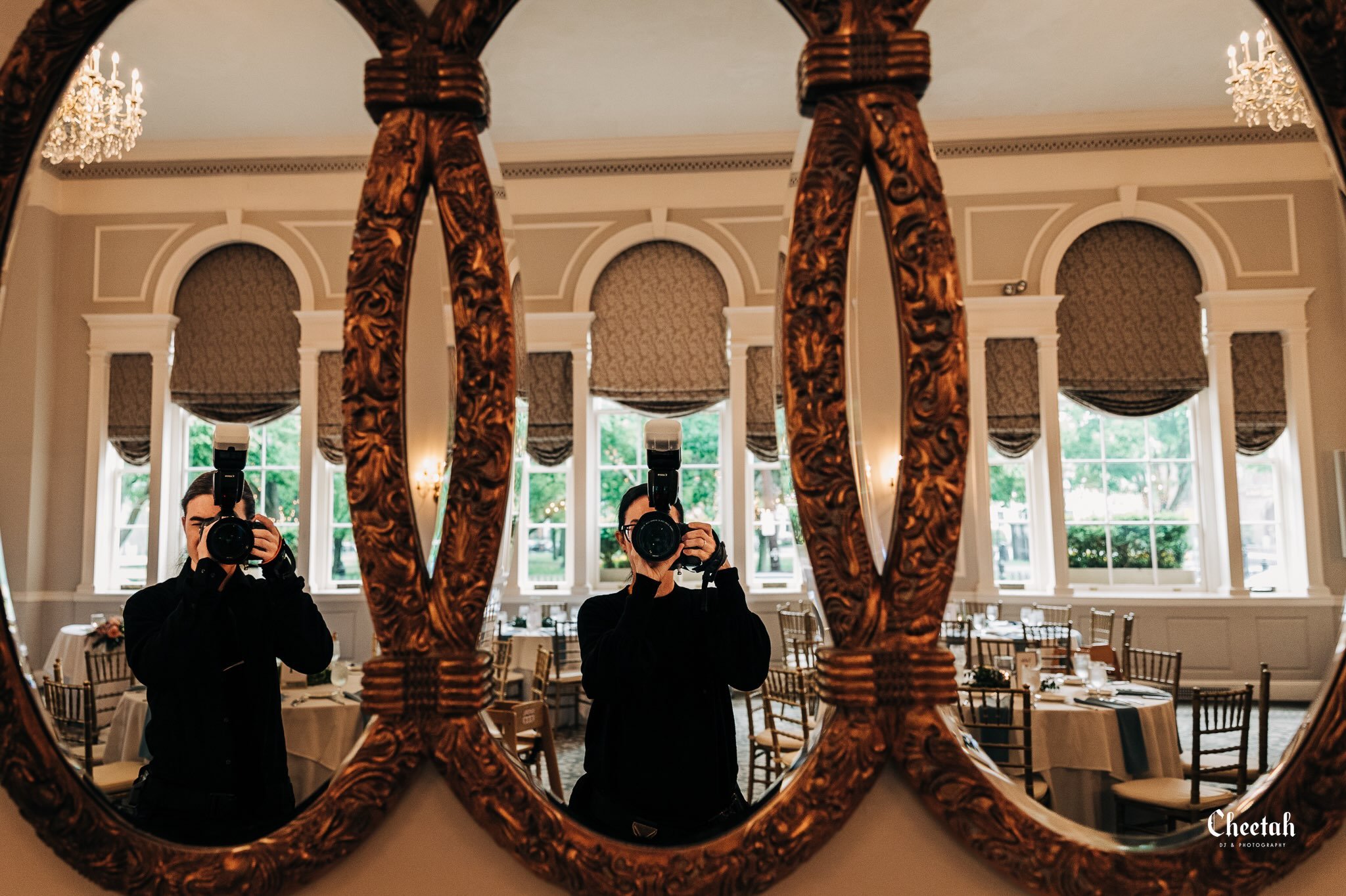 Behind every wedding gallery is a team that&rsquo;s always looking for the next angle. 📸

A quick behind-the-scenes moment with my son, Aidan, at the beautiful Hawthorne Hotel. We may spend the day behind the camera, but every now and then it&rsquo;
