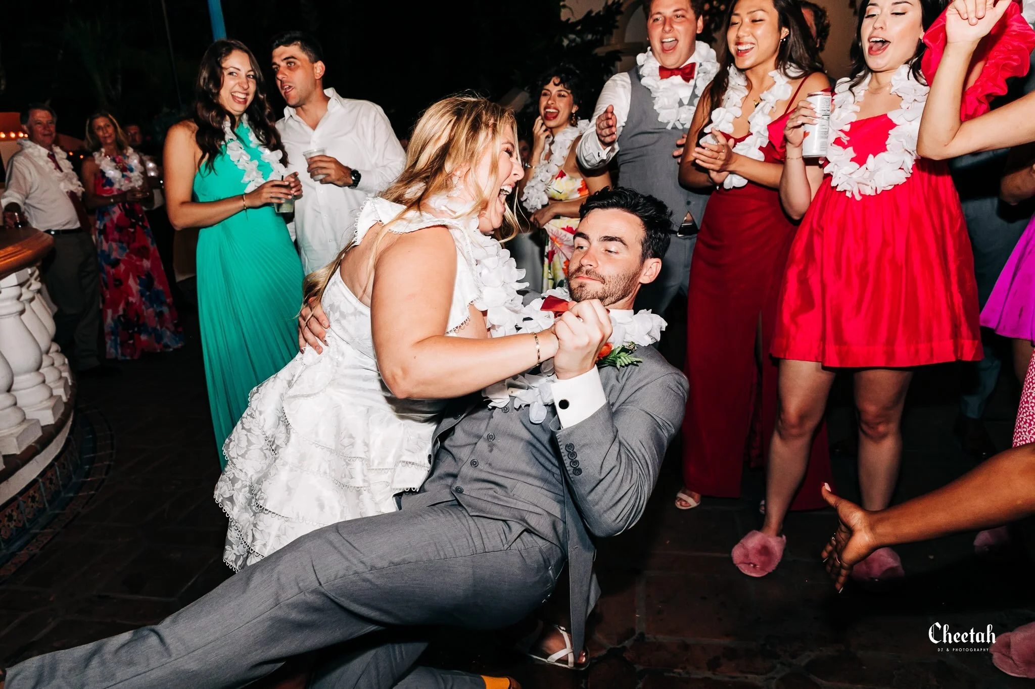 The best moments aren&rsquo;t planned&mdash;they just happen. 🤍
While Brian was behind the DJ booth keeping the party going, Aidan and I were out on the dance floor chasing moments like this. Working weddings together as a family means we never miss