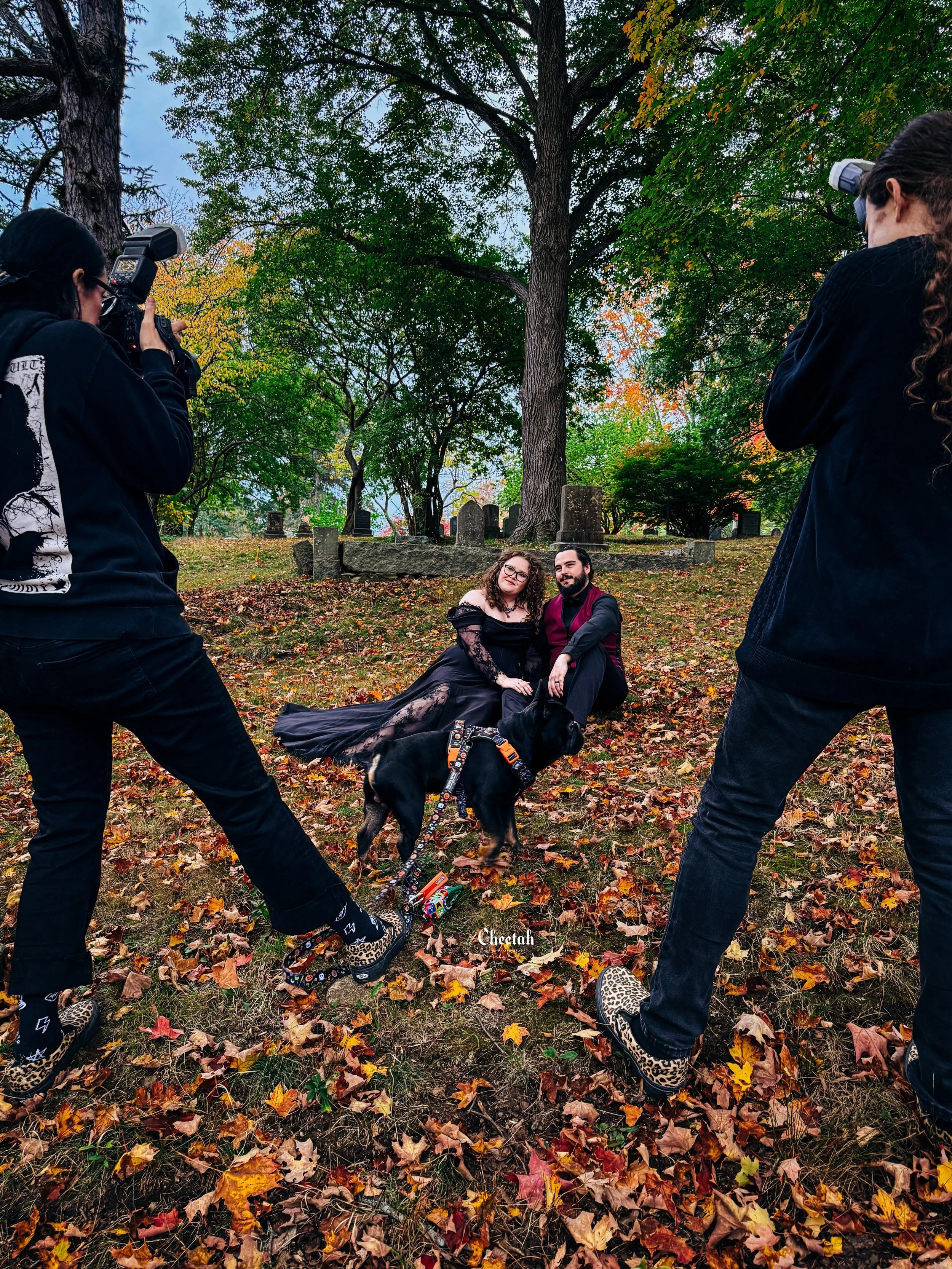 Just another day behind the lens! 🖤📸 Aidan and I capturing gothic romance while Ozzy keeps me on my toes&hellip; literally! 🐾🤣

#CheetahPhotography #SalemMA #GothicPhotography #ozzythefrenchie #MotherSonTeam