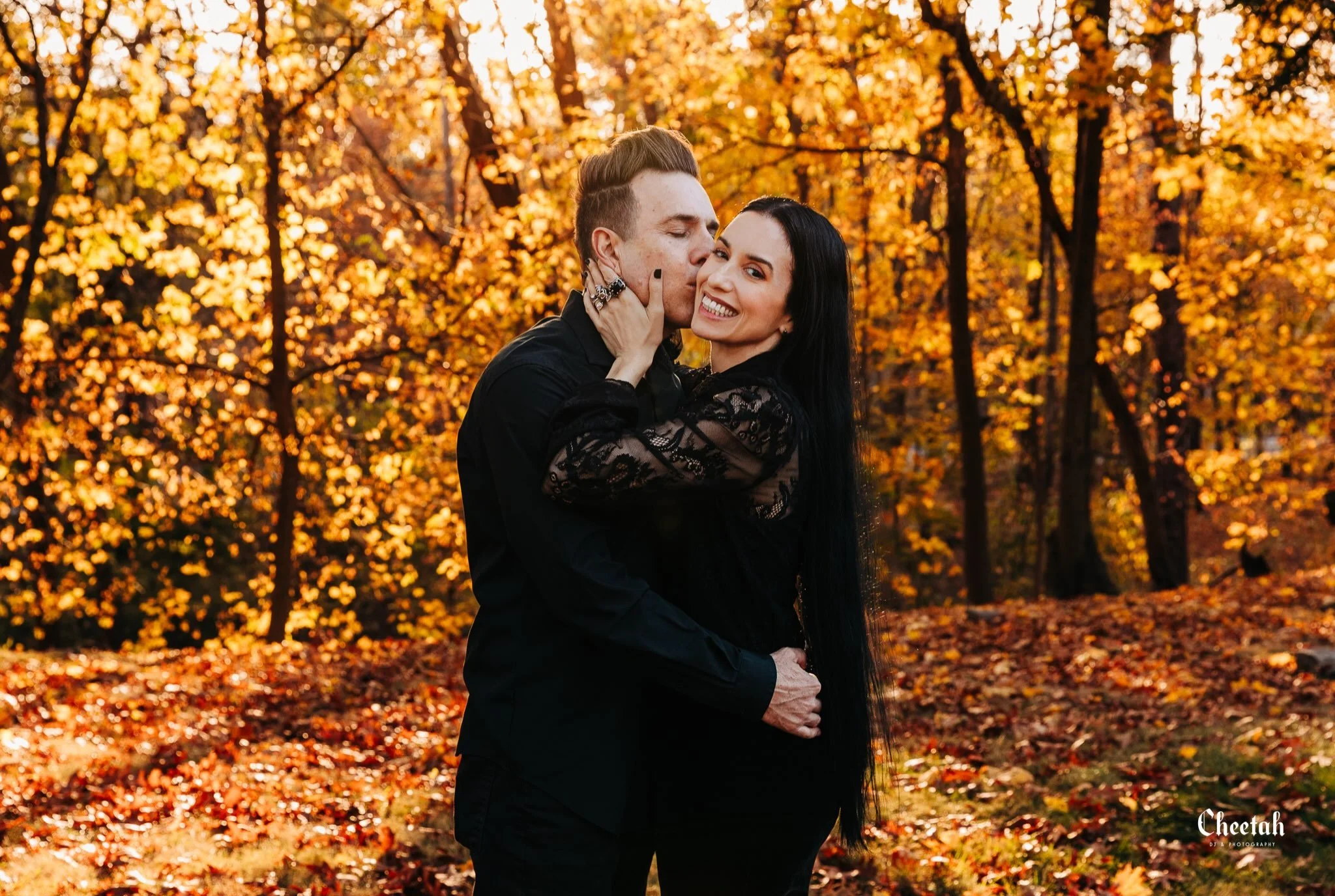Living in Salem means never taking October for granted. Even with the chaotic month, finding a quiet spot in the cemetery with you is everything. 🍂🖤

&bull; #cheetahdjphotography
&bull; #SalemMA
&bull; #salemmassachusetts 
&bull; #NewEnglandFall
&b