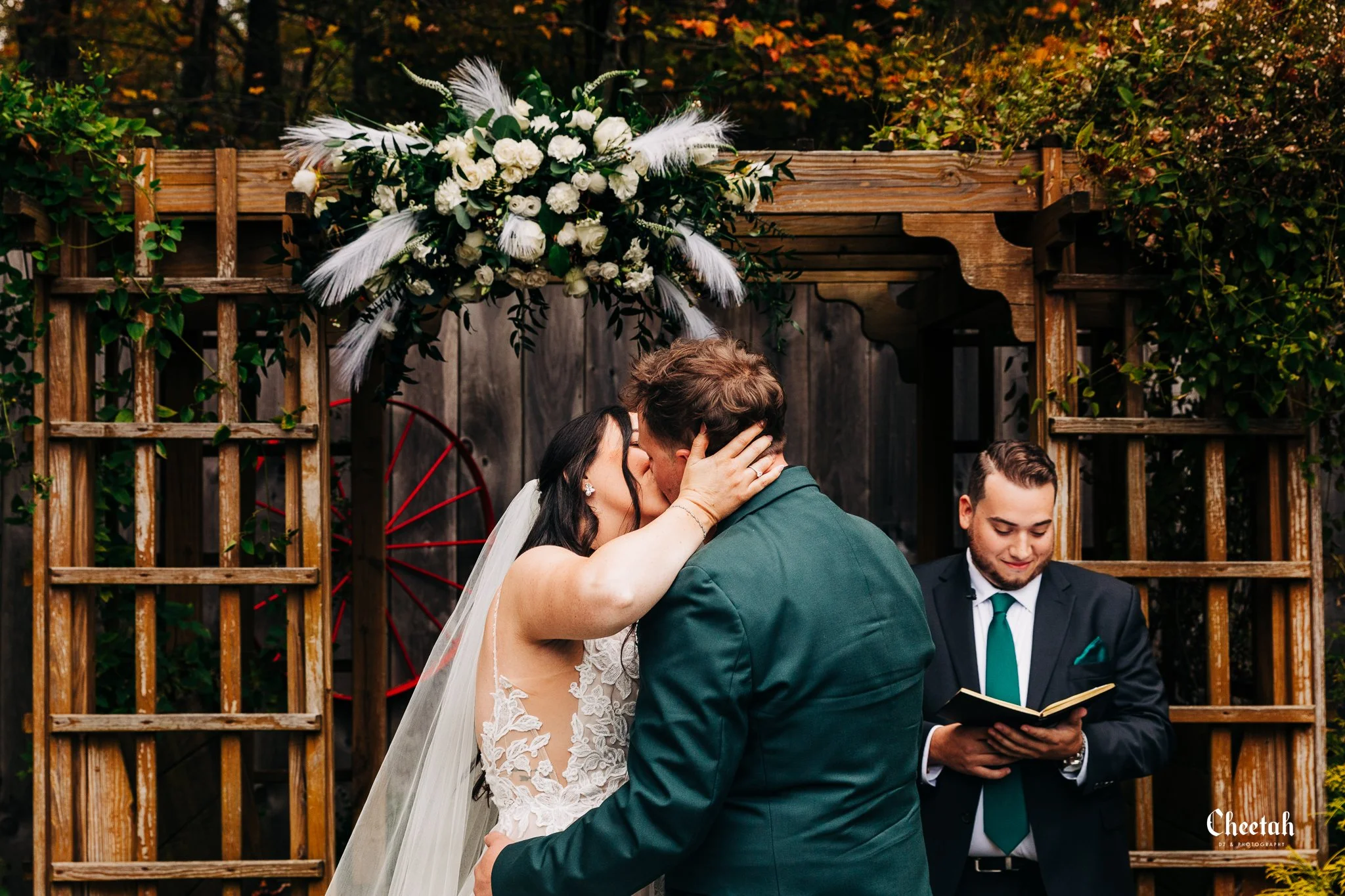 Mikayla & Nick Wedding Cheetah DJ & Photography Salem Ma1105.jpg