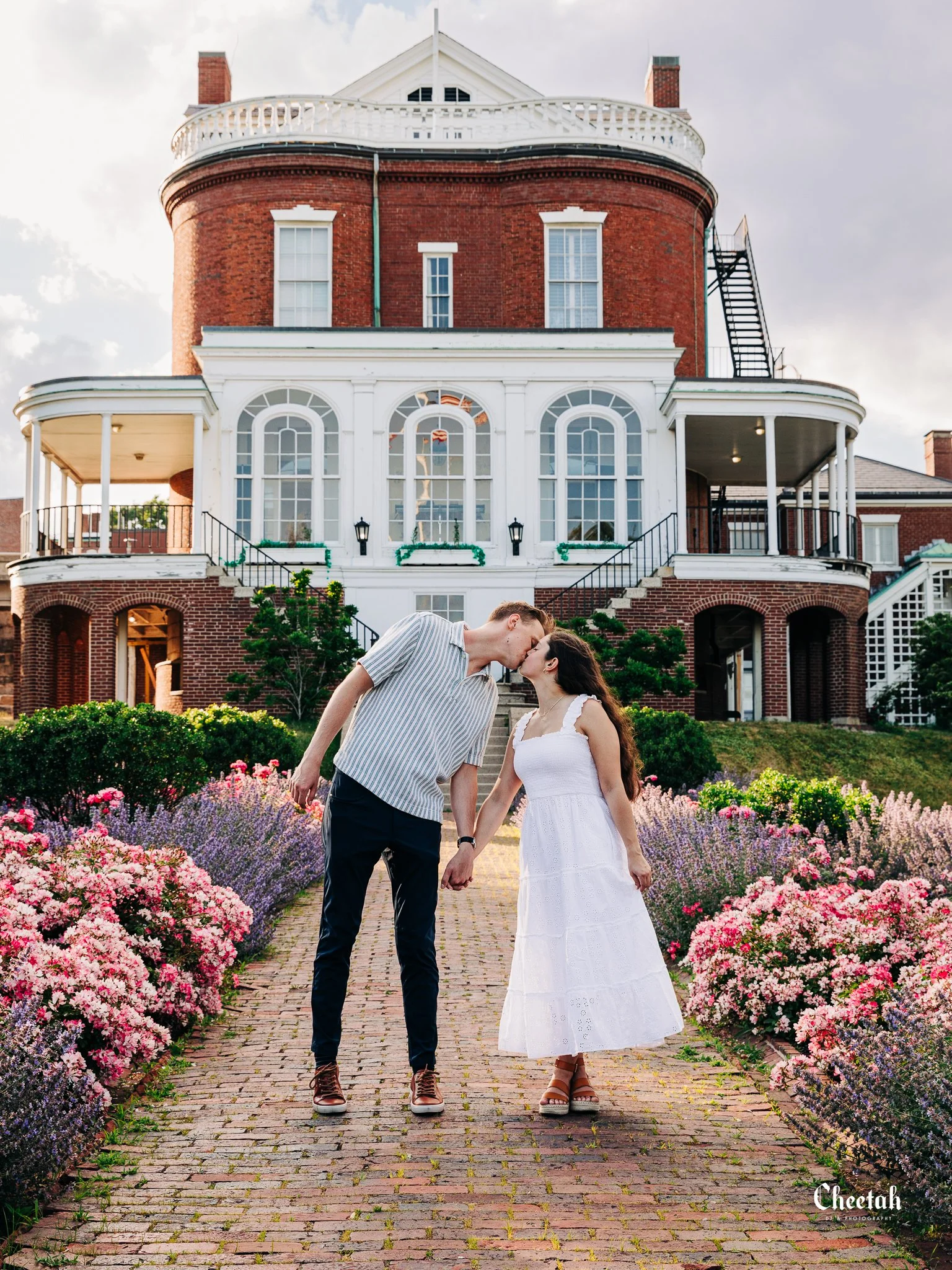 Will & Claire Engagement Session Boston MA Cheetah DJ & Photography Salem MA1131.jpg