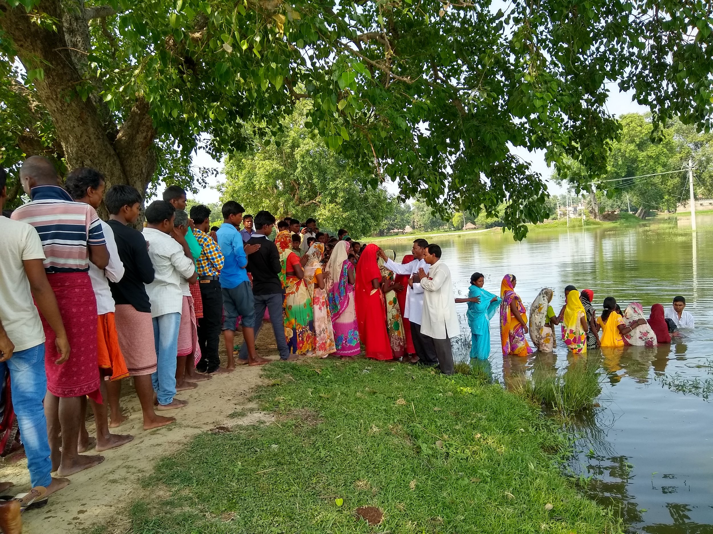 Baptism service at Deukli Sep 2018.jpg
