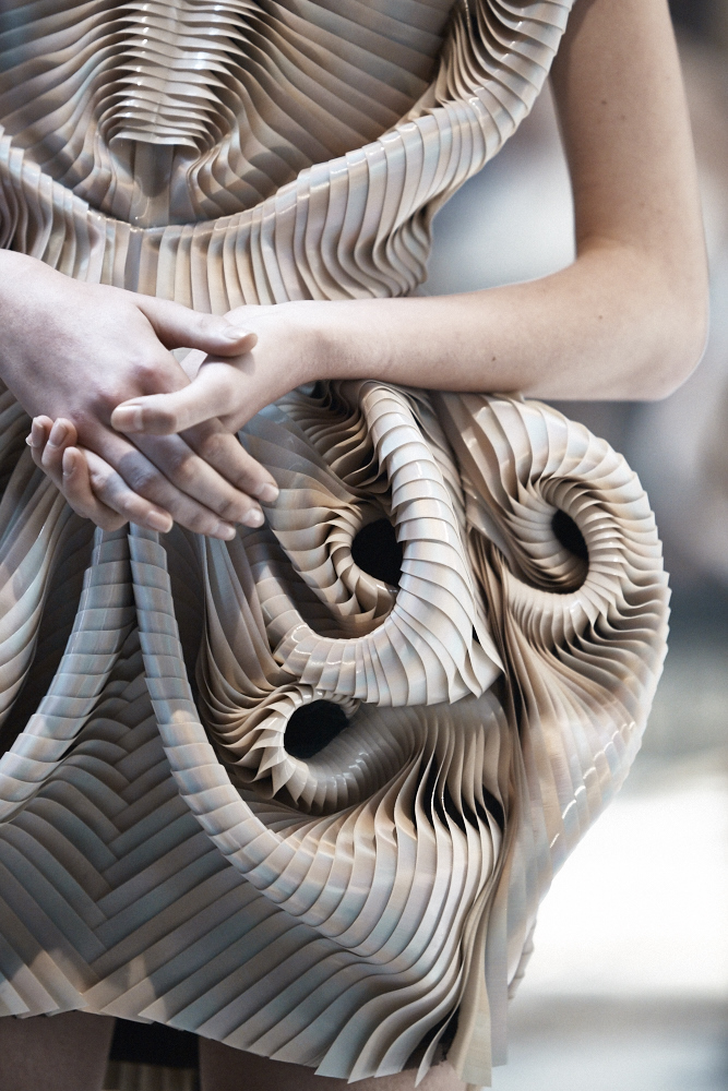 SPOTLIGHT ON - IRIS VAN HERPEN Fashion designer .Pt4.