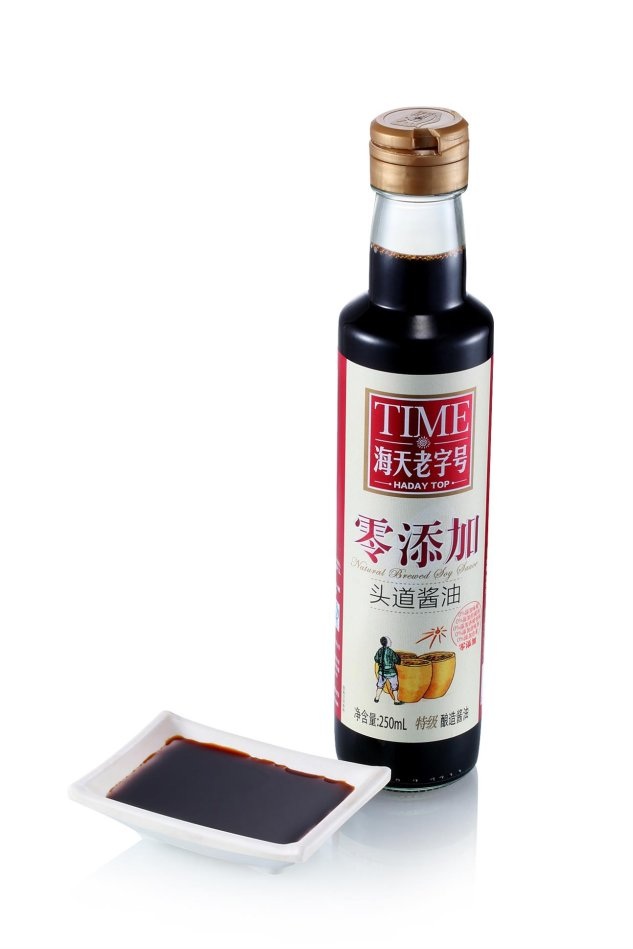 Chinese soy sauce brand advertising for “0 additives”. Photo: Sina