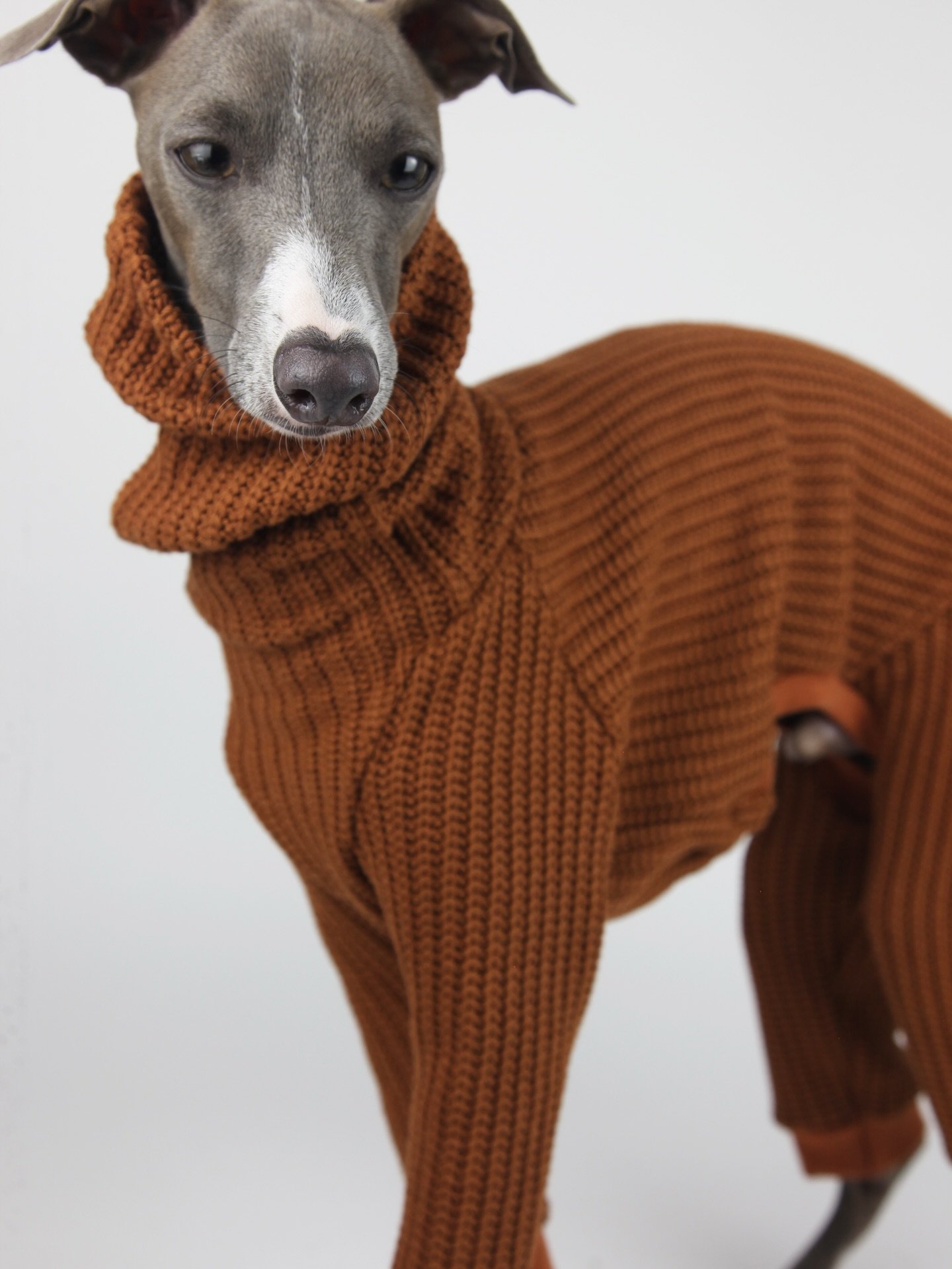 Knits full of character. Shoreditch romper is available in three autumnal hues, made of soft cotton rich, breathable fabric. X