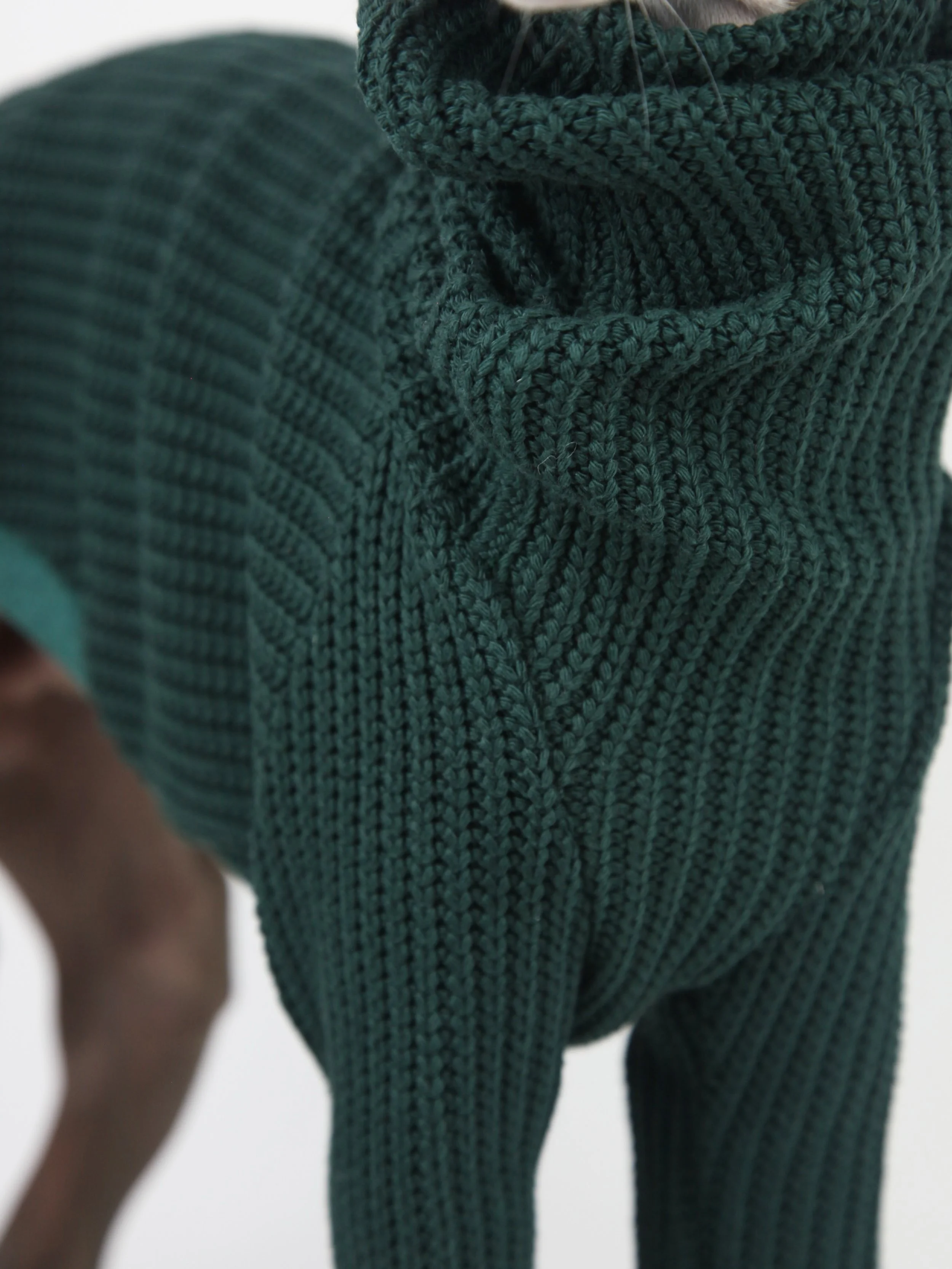 THE DETAILS. HAWKLEY - EMERALD