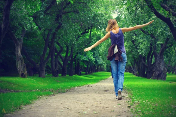7 Ways to Get Motivated to Take a Walk