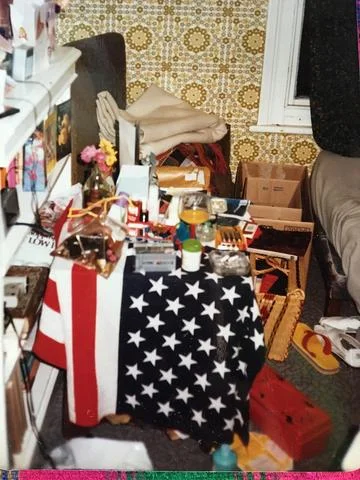 Desk_c80s_bfe1cf6f-8efc-439d-a443-5051380da50e_large.jpg