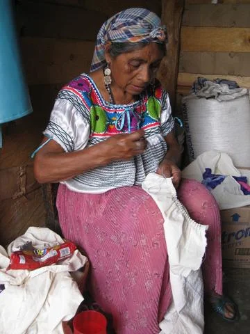 senora-making-dress_large.jpg