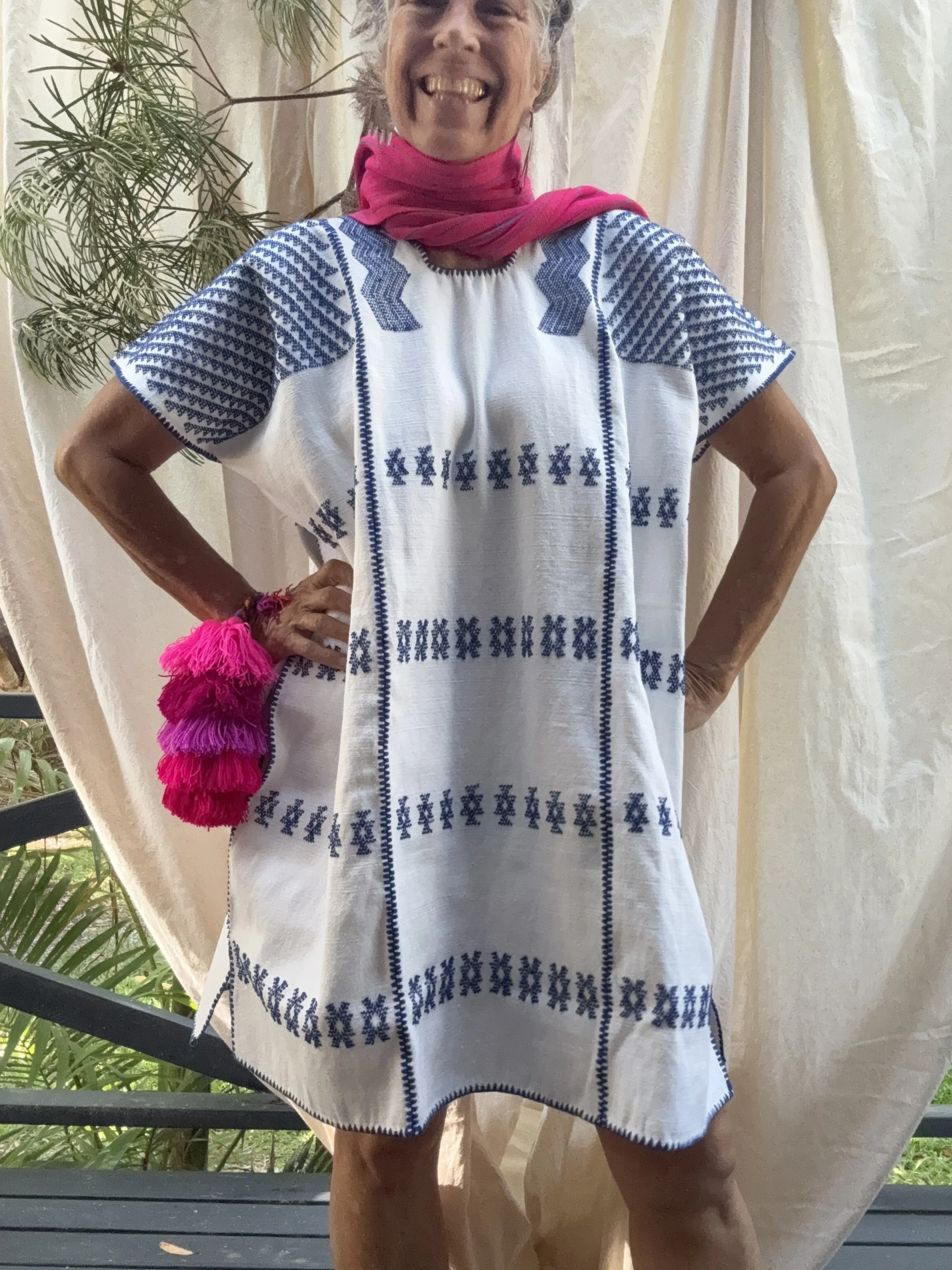 white w roYAL 3 panel kaftan.JPG