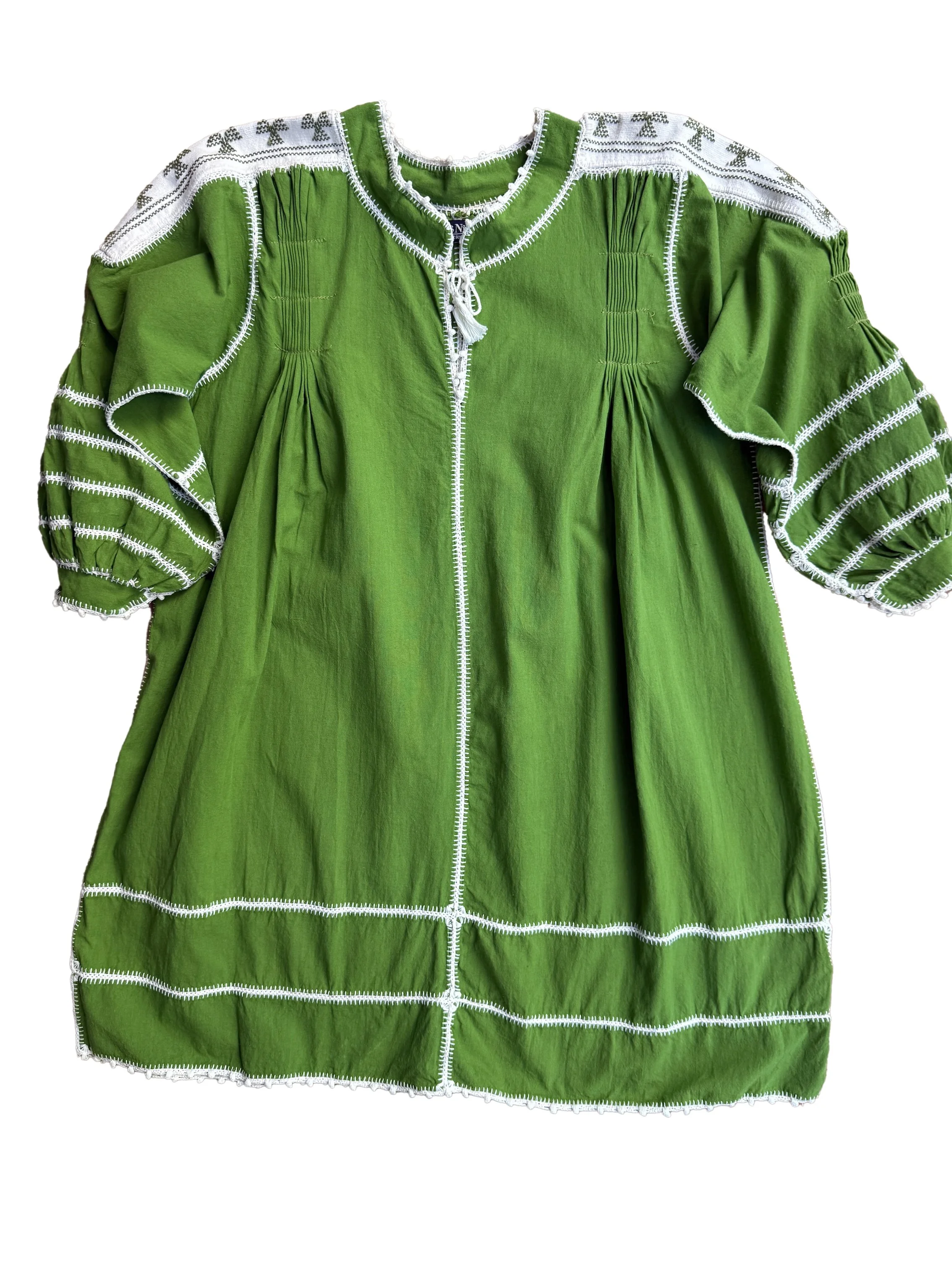 Esp Apple w_cream short full.JPG