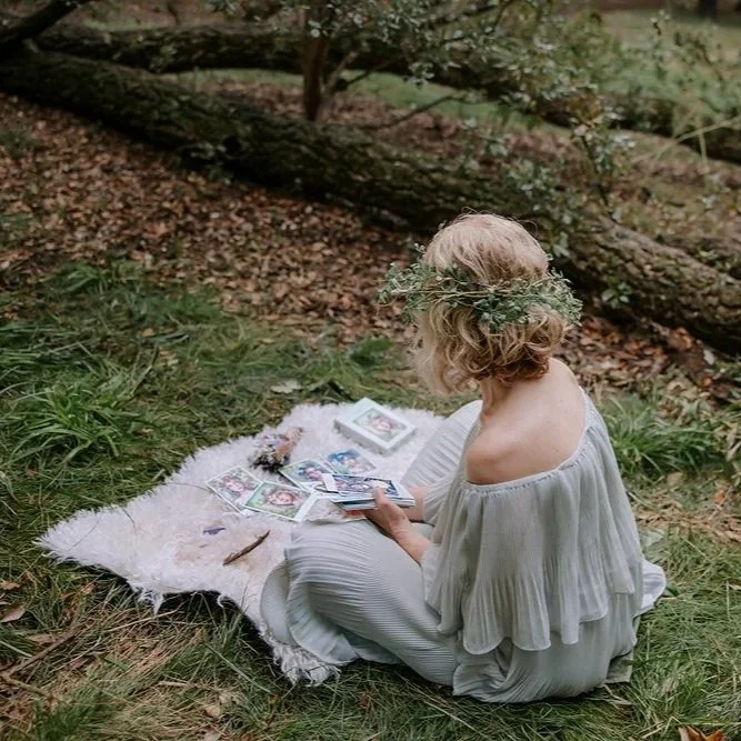 How to Read Oracle Cards — 3 Soul Keys for Intuitive Connection