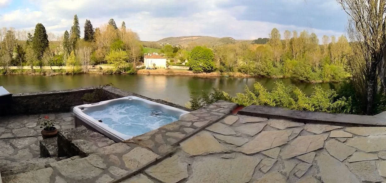pool2.jpg