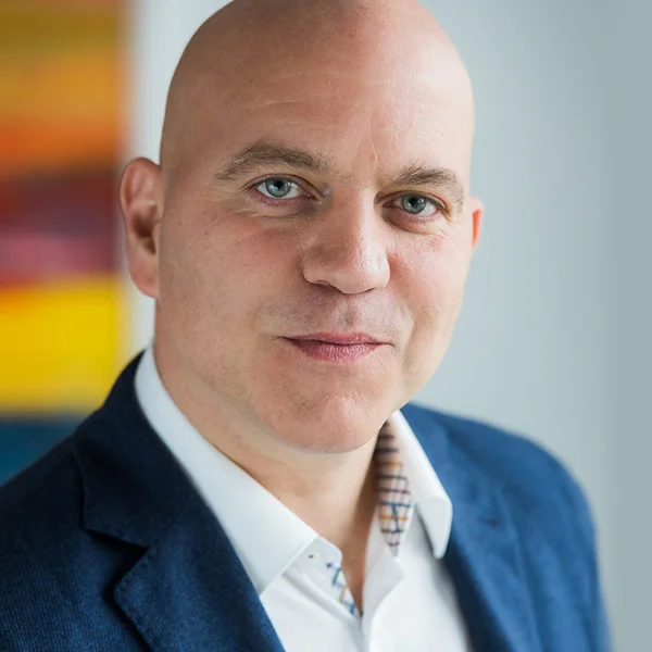 Oliver Zebura IT-Berater, HBM Hecht Bingel Müller & Partner Oliver Zebra ist ausgebildeter Fachinformatiker und war als IT-Administrator tätig. Heute ist er IT-Betreuer und IT-Berater bei HBM Hecht Bingel Müller & Partner Wirtschaftsprüfer Steuerberater Rechtsanwälte Partnerschaft Wirtschaftsprüfungsgesellschaft.