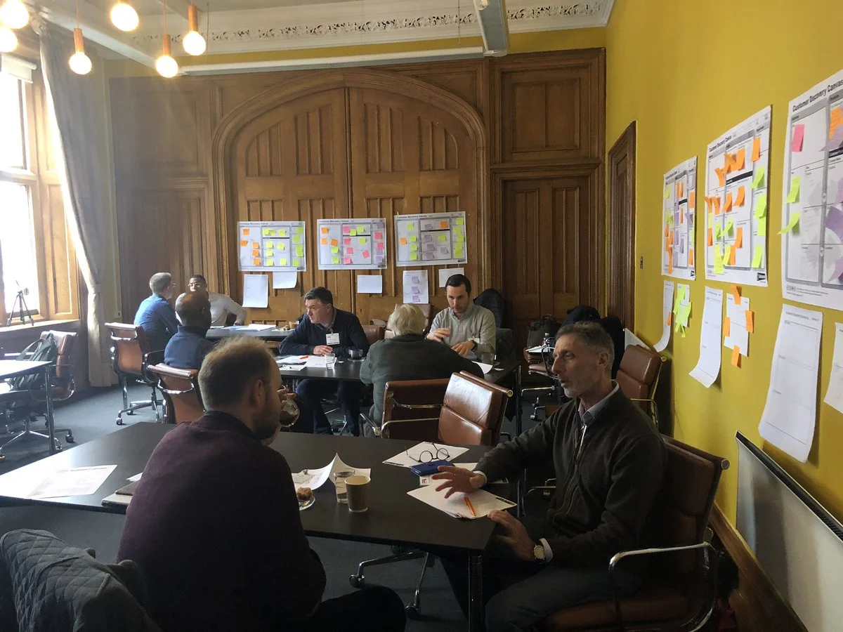 1-2-1 speed mentoring sessions provide feedback to delegates following the pitching process