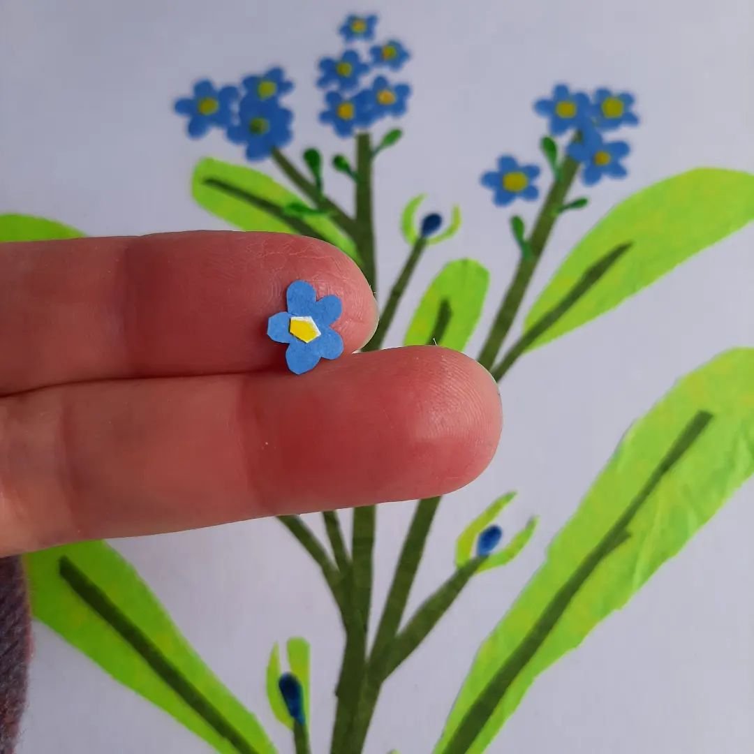 #WorkInProgess Teeny tiny #ForgetMeNots 
I have been creating these in a gazebo on #ParliamentStreet #York as part of @made_in_yorkshire 's #SpringCraftFestival 
The weather was challenging yesterday with both wind and rain ⛈ we're hopeful it will be