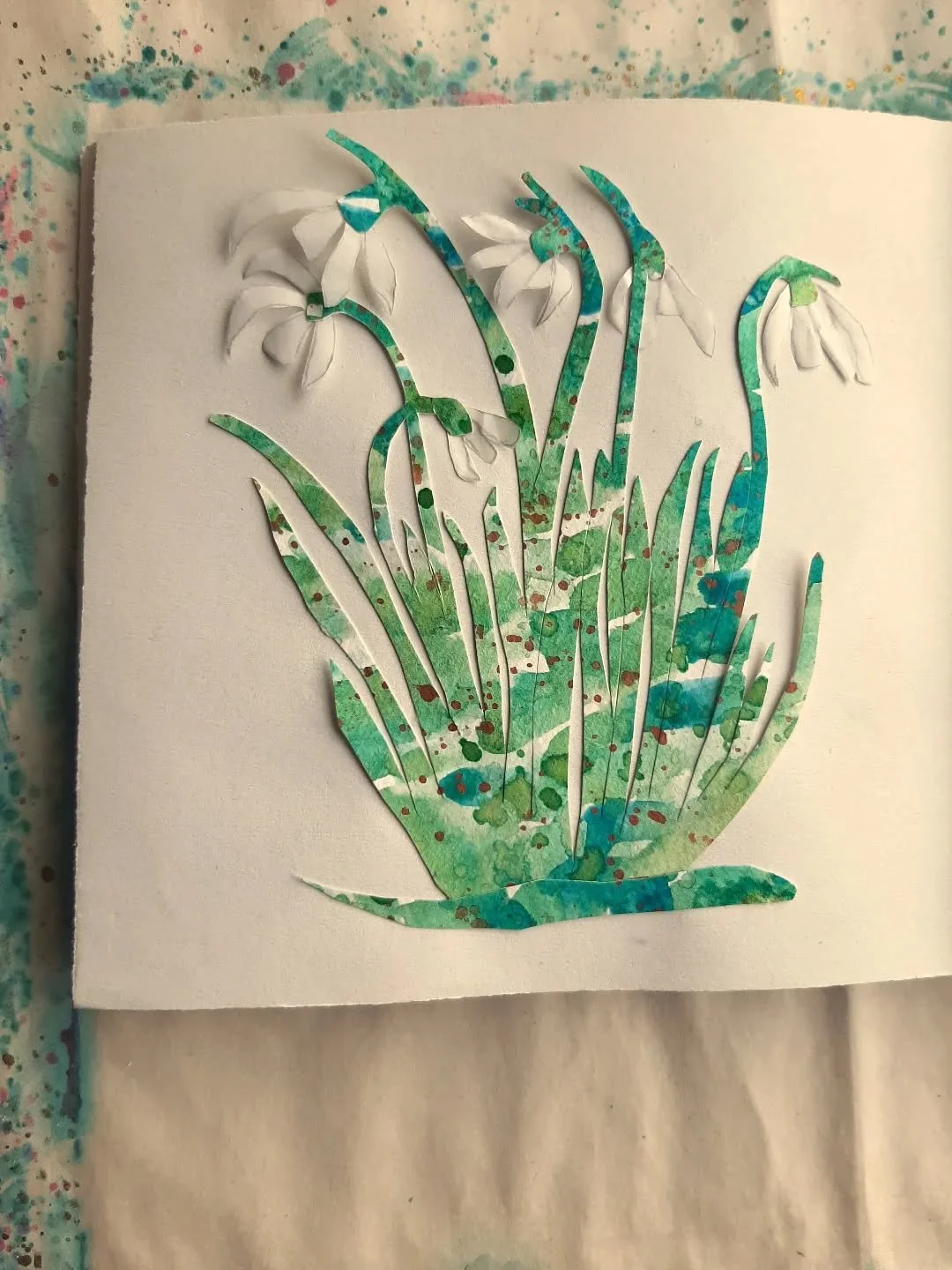 Day 2 of the #DoThe100DayProject 
@dothe100dayproject 
A collage version of yesterday's snowdrops. 
The paper bags our gluten free brownies come in from @1066.collingham are perfect for the snowdrop flowers! And the most delicious gf brownies I've ev