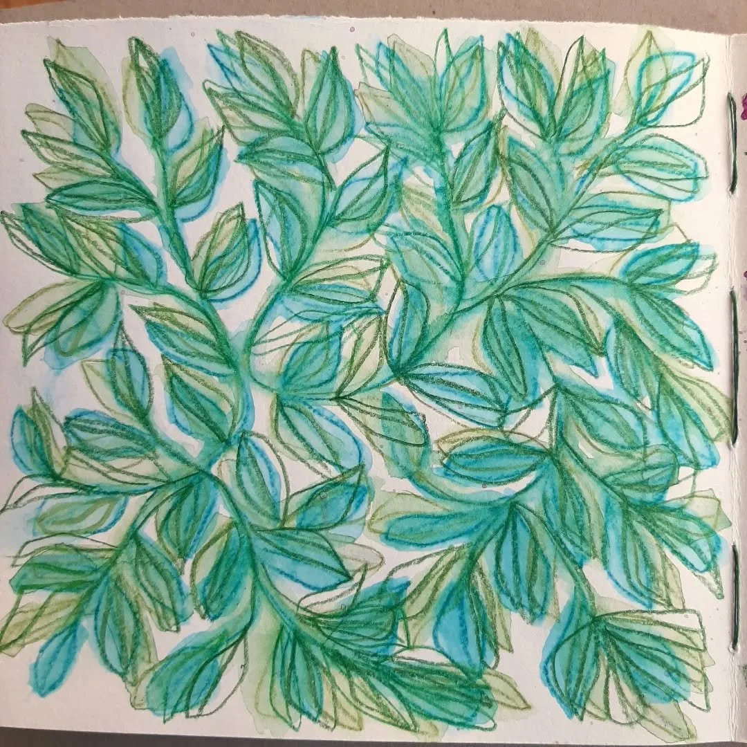 Days 39-44 of #DoThe100DayProject 
@dothe100dayproject 
I'm having so much fun with my new @derwentartofficial #Inktense watercolour crayons.
Swipe through to see what's emerging. The last two are directly inspired by my garden, Grape Hyacinths in th