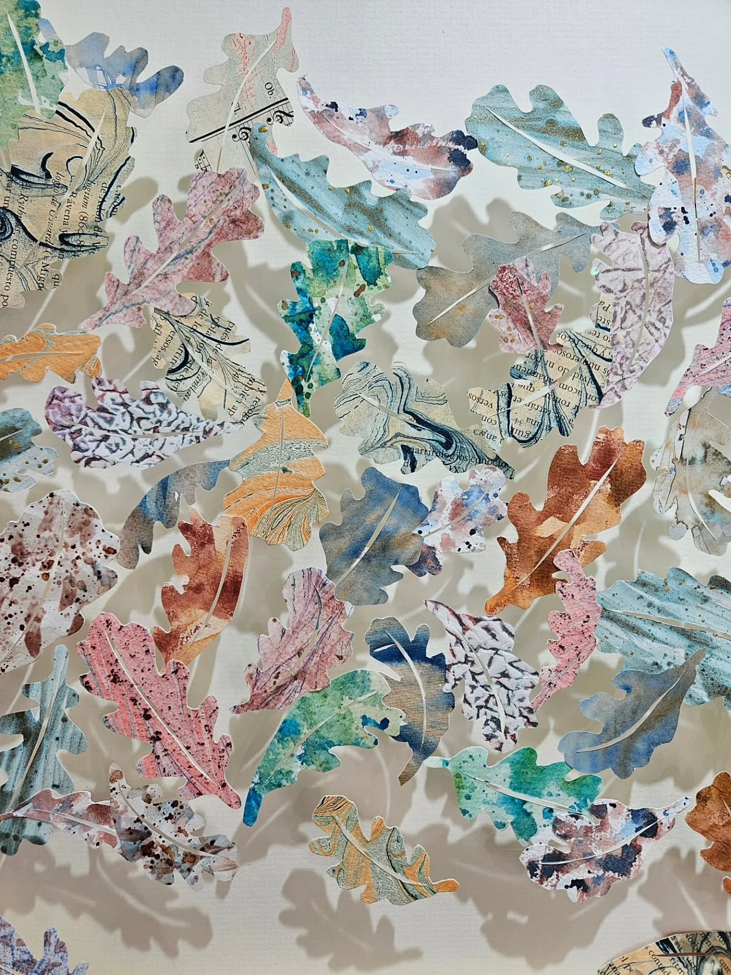 #OakLeaves aren't they just fabulous? 
Come and check out this magical paper collage of tumbling oak leaves in the #TreesAndLeaves exhibition at #WetherbyGallery above @wetherbyframing 
It's only on until this Saturday! Next week it's Birds!
Open tod