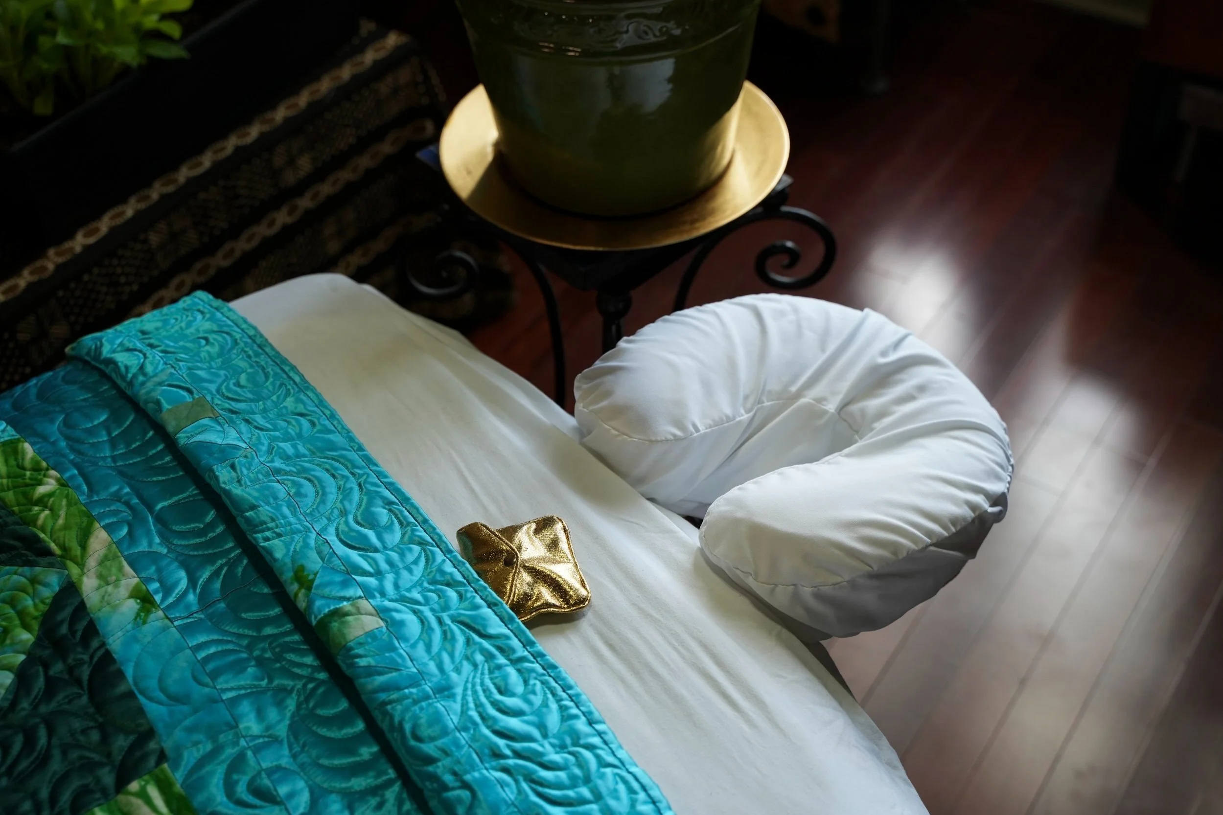 Rest comfortably with us, 2022