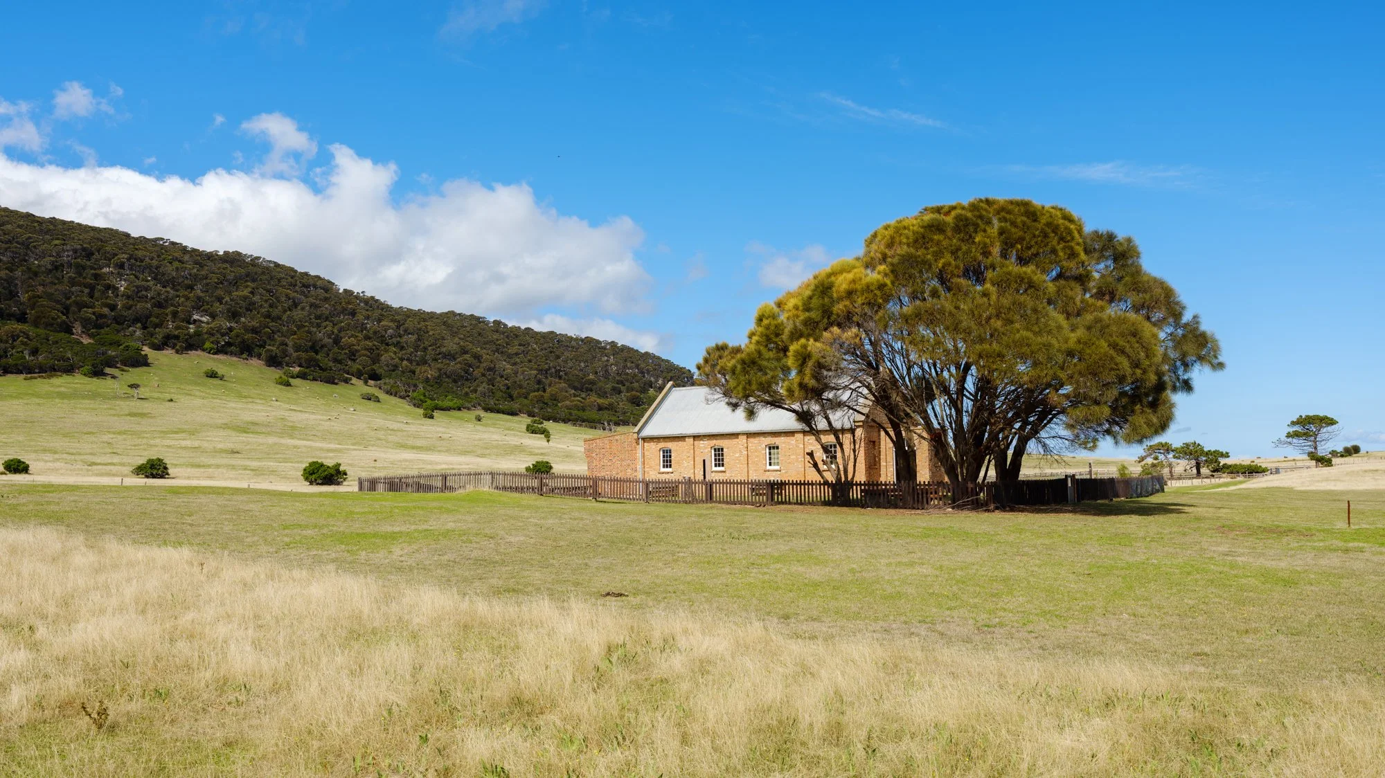 DSCF9875FLINDERSISLAND Wybalenna.jpg