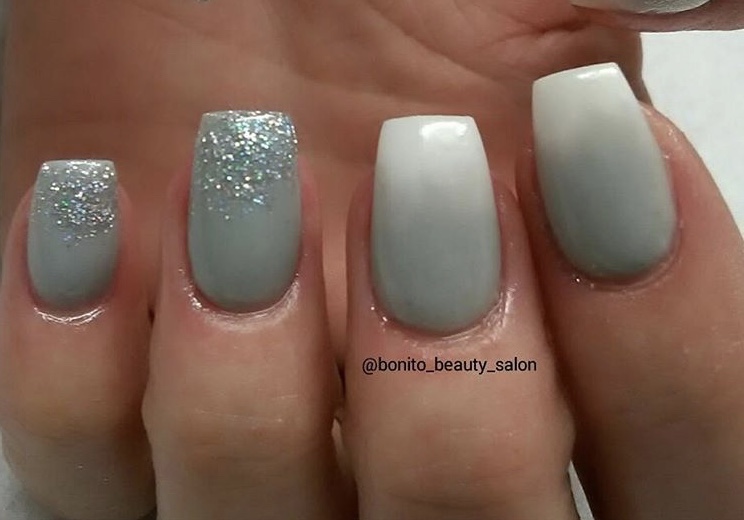 Short Grey Ombré Acrylic Nails.