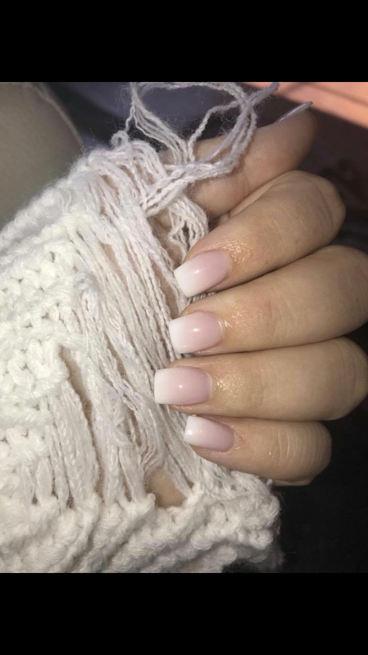 Short Ombré Acrylic Nails.