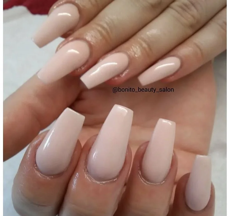 Beige Spring to Summer Acrylic Nails.