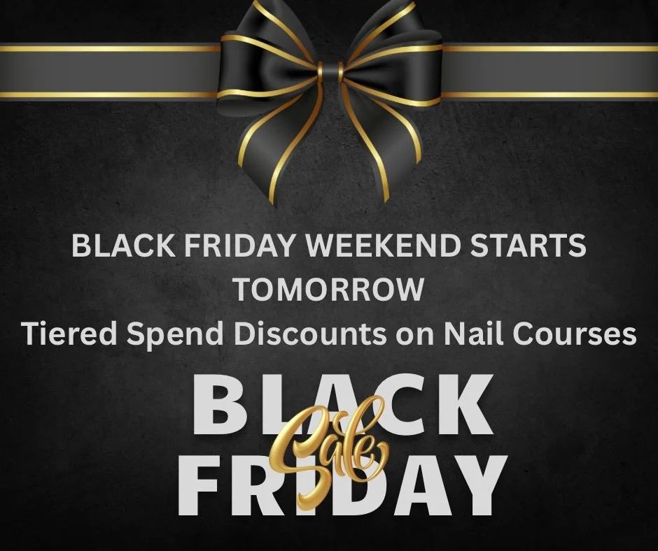 Get ready&hellip; the biggest nail course sale I&rsquo;ve EVER done is dropping just after midnight!! 00:01 😍

Discounts get smaller each day&hellip; Friday is the BEST 🔥
Set your alarms!

#blackfriday #nailcourses #discounts #deals #sale #classdis