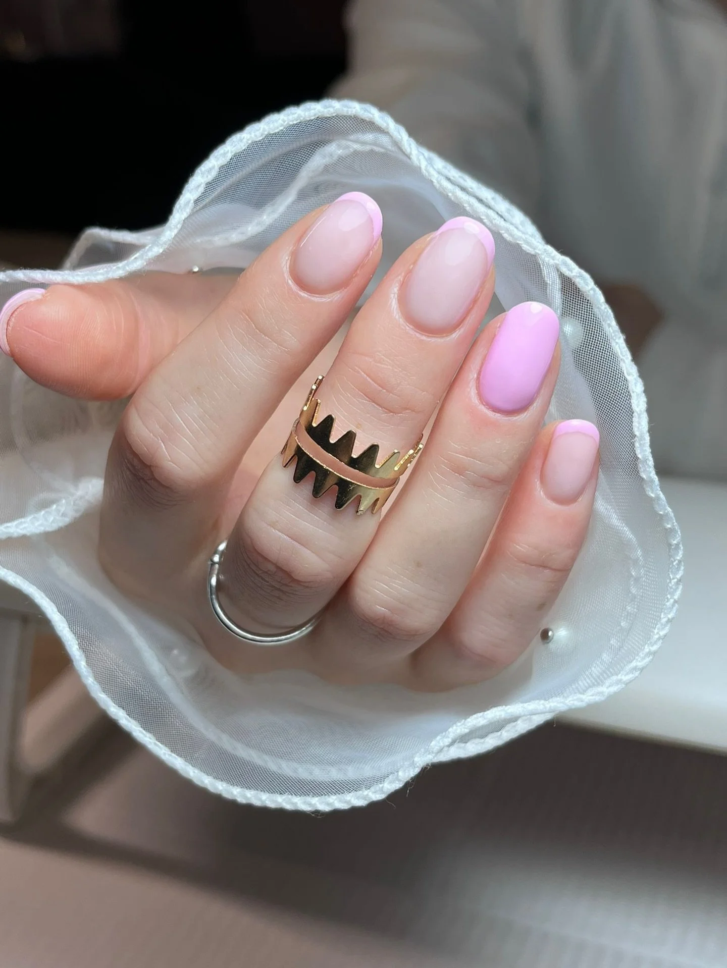 By Kim* - gorgeous springtime pink set 😍
Available to book from Saturdays and Mondays from March 28th onwards in Haddington* 

#haddingtonnails #eastlothiannails #bonitonailsacademy #northberwick #haddington