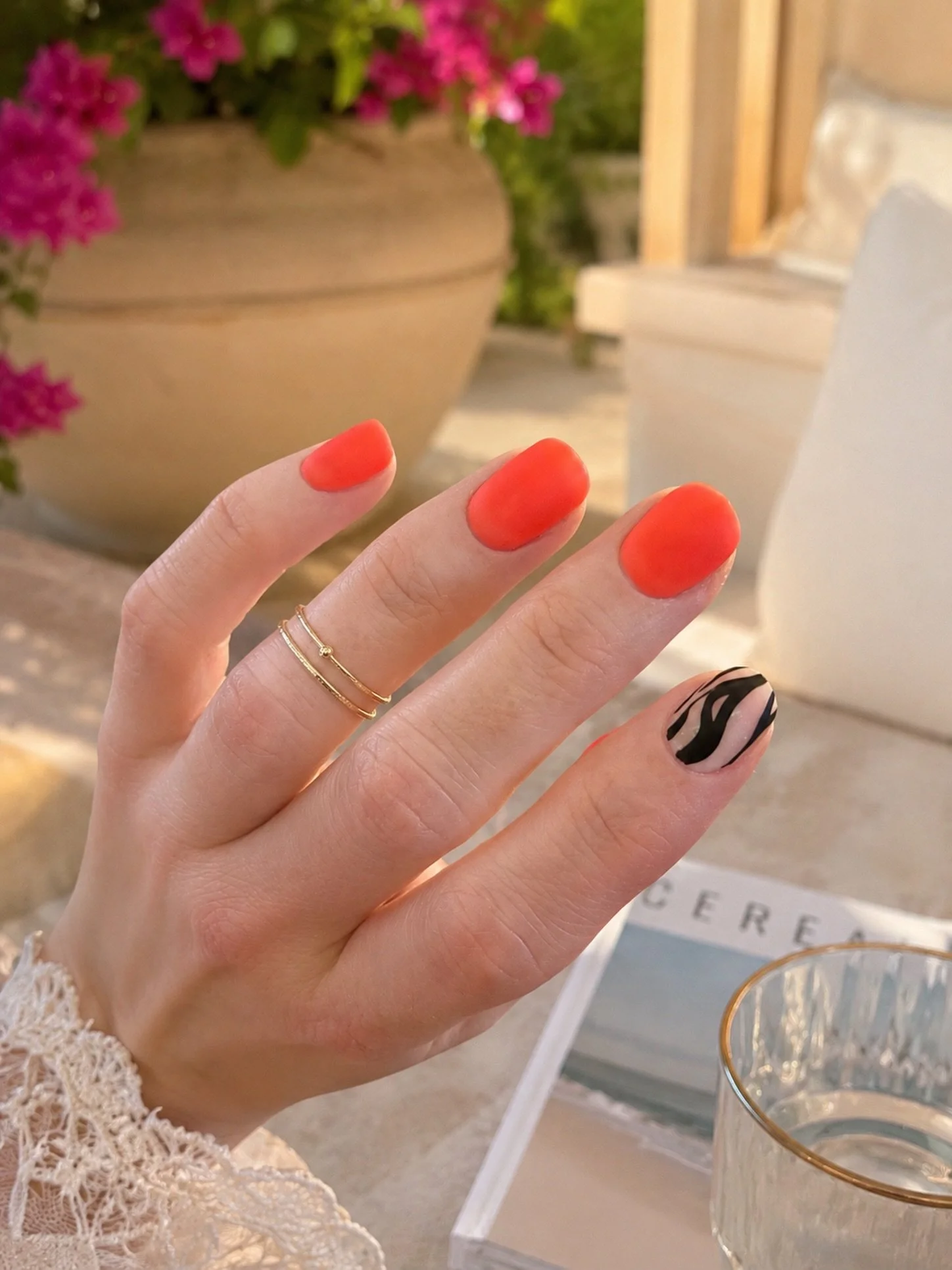 Nails by Kim 🧡🖤 

Mondays &amp; Saturdays in Haddington.

Book via: BonitoNails.co.uk

#eastlothiannails #haddingtonnails #scotlandnails #bonitonailsacademy #holidaynails
