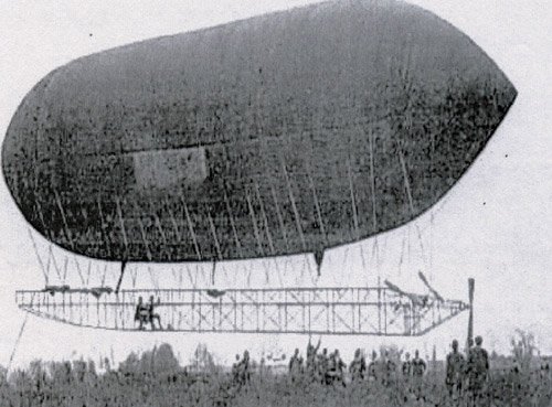 Flying machine 1909.jpg