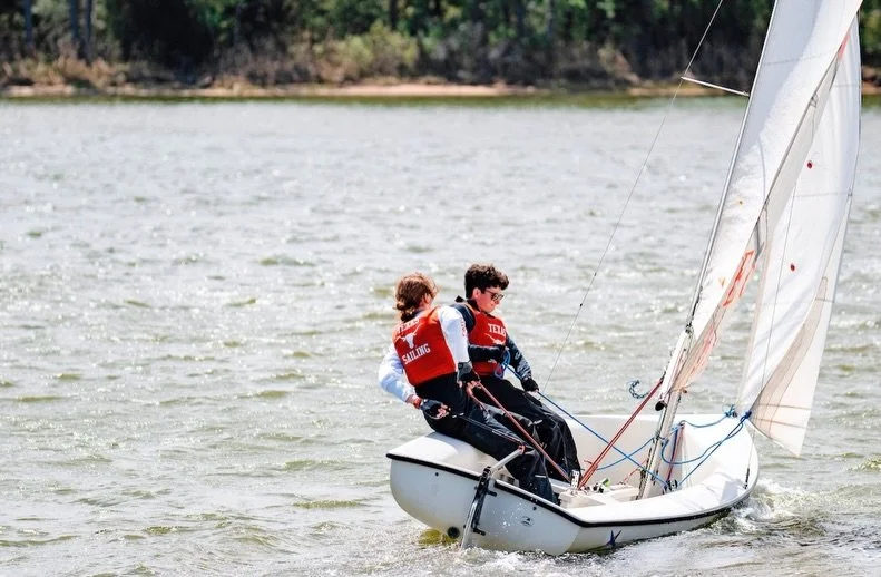 After competing in our team race championship in NOLA, we headed to North Carolina for Sailpack! UT placed 8/19, but the real win was the fun sailing, lively atmosphere, and supportive community of college sailors in Oriental 🧡⛵️

#hookem #texassail