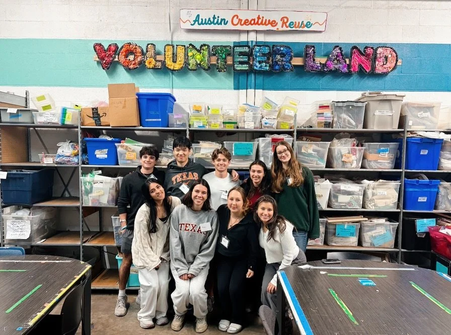 This semester we helped out at the Austin Creative Reuse center for our service event! We had a great time volunteering &amp; exploring the local craft fair 🎨