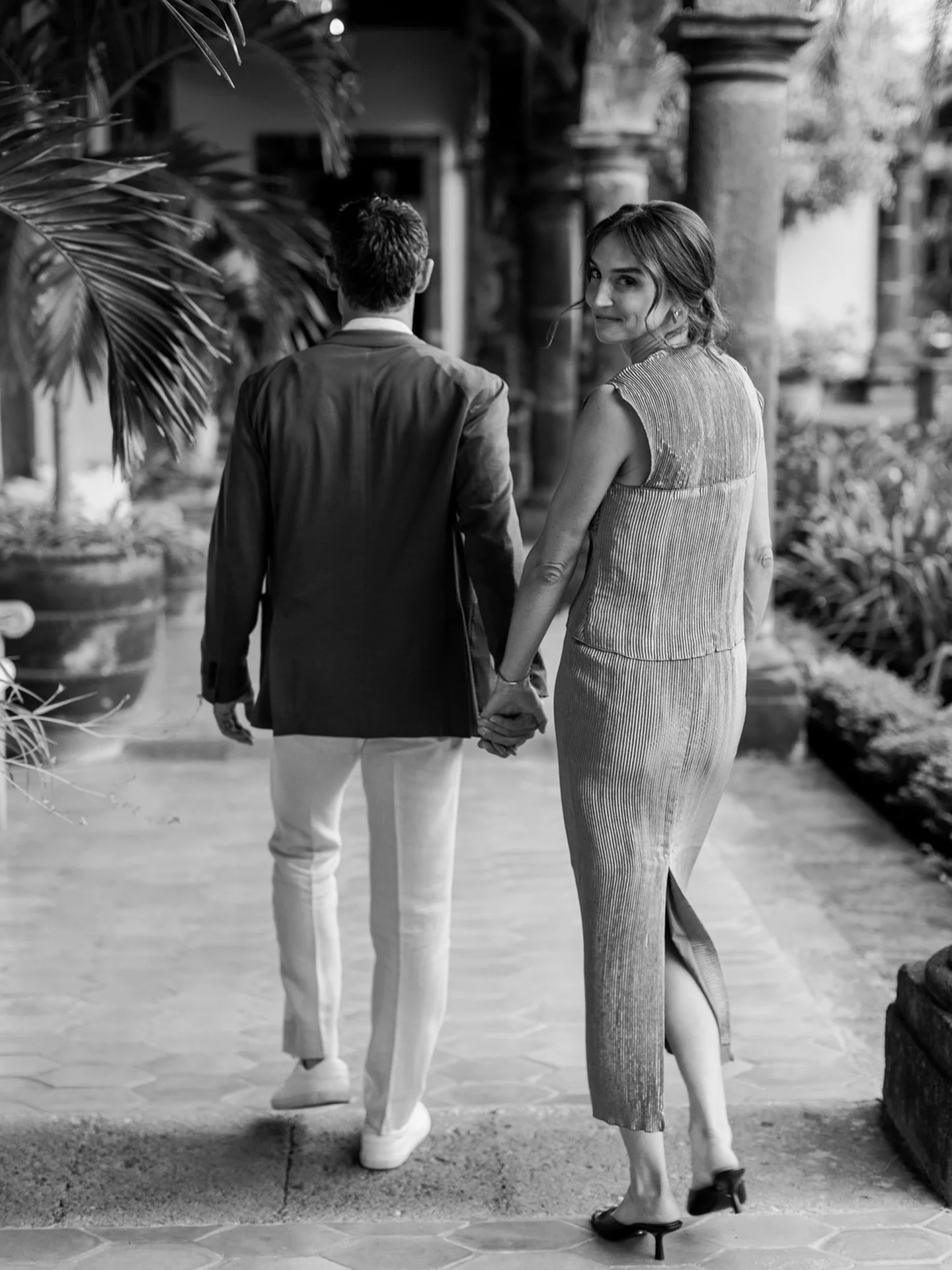 Day 7 of 30. 📸
⠀⠀⠀⠀⠀⠀⠀⠀⠀
Wedding Shot in Colima, Mexico @haciendadesananyonio 
⠀⠀⠀⠀⠀⠀⠀⠀⠀
#destinationwedding #mexicowedding #destinationweddingphotographer #colima #colimamexico #haciendadesanantonio#rehearsaldinner #welcomeparty