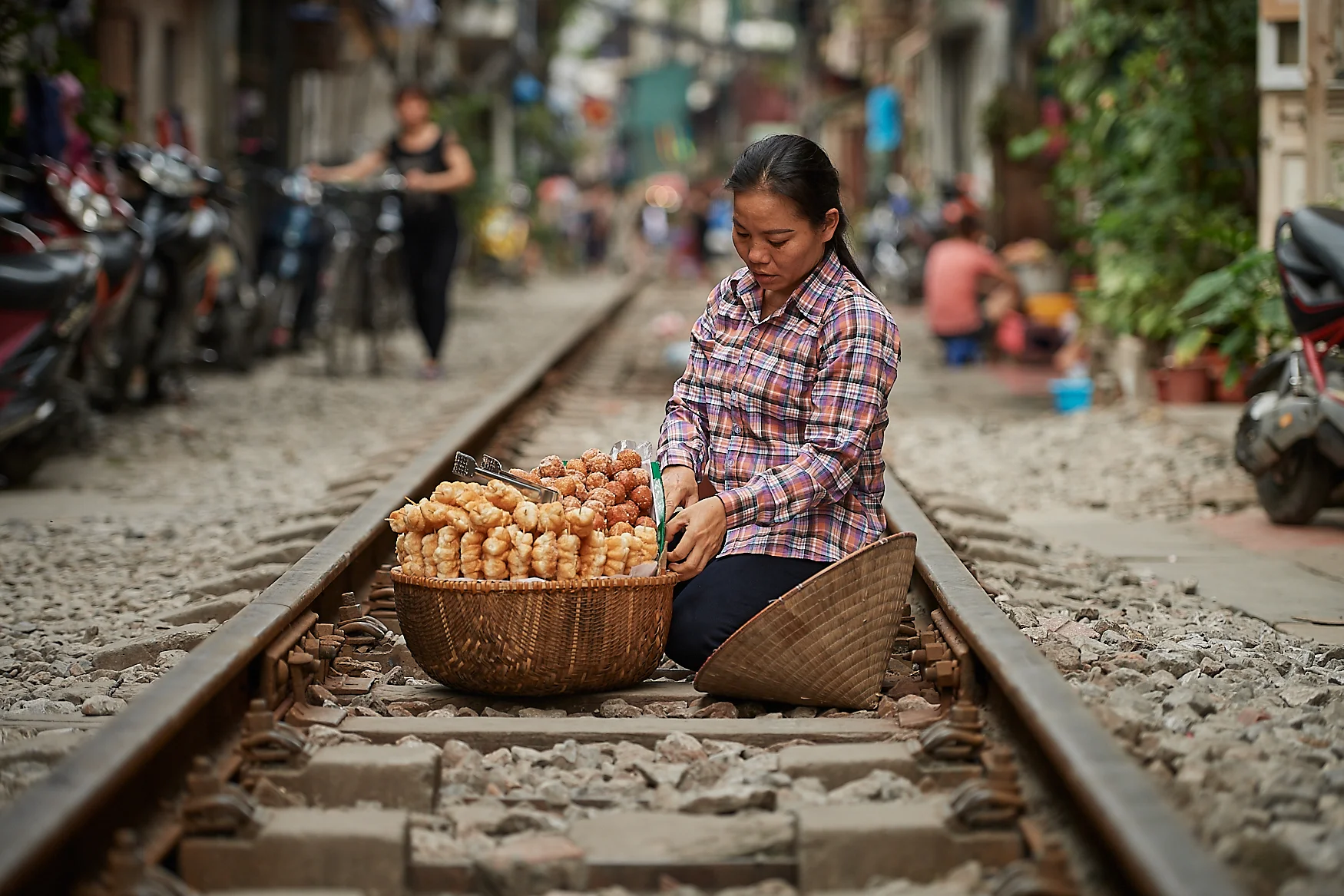 If you go early in the morning, around 9am, you may happen to see a few locals preparing for their day. Normally, this picture would be packed with tourists jostling for position and covering pretty much every available inch.