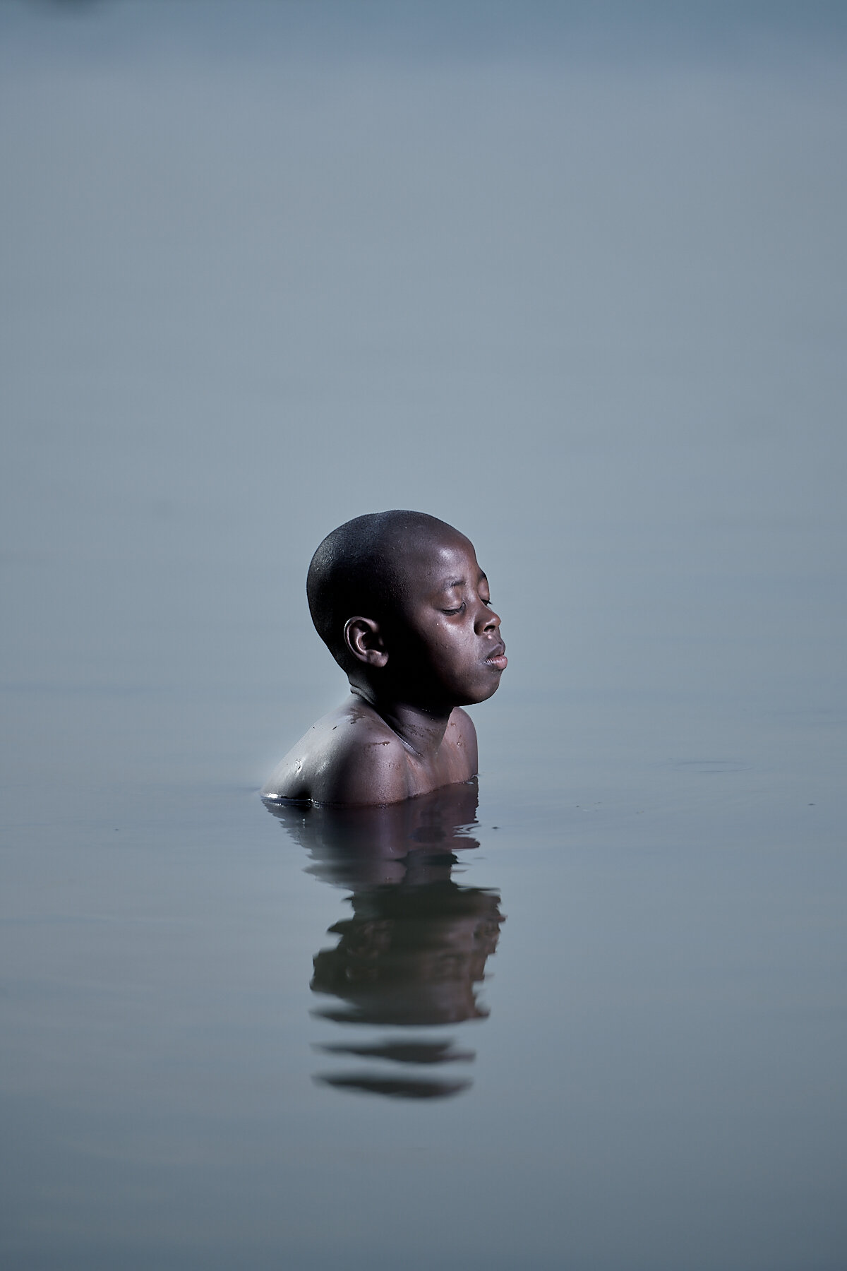 Young sand fisher, Bamako, Mali