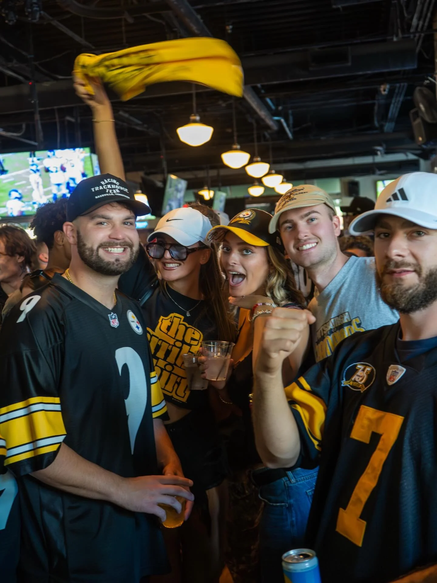 Happy Steelers Sunday, Pittsburgh! 
-
#mcfaddens #mcfaddyinz #mcfaddenspitt #mcfaddenspittsburgh #pittsburgh #northshore #412 #steelerssunday #steelernation #sundayfunday