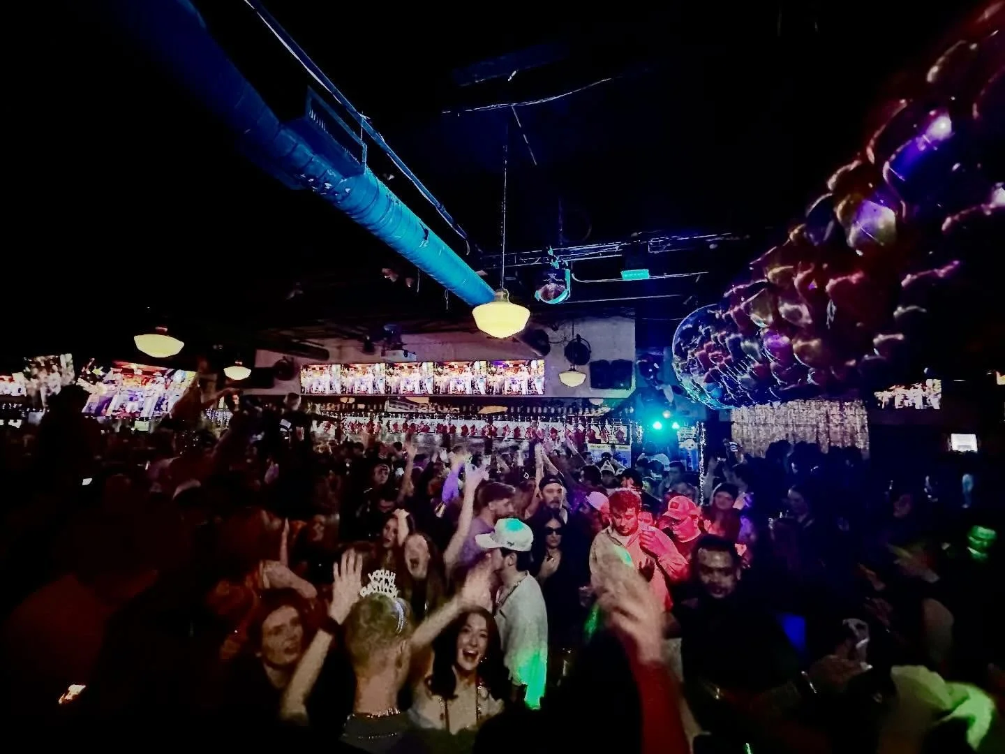 It&rsquo;s almost 2026, make sure to celebrate it with your favorite people! 🍾
-
discounted tickets are almost gone so get them while you can! [link in our bio!]
-
top shelf drink specials, balloon drop, complimentary photo booth, champagne toast, a