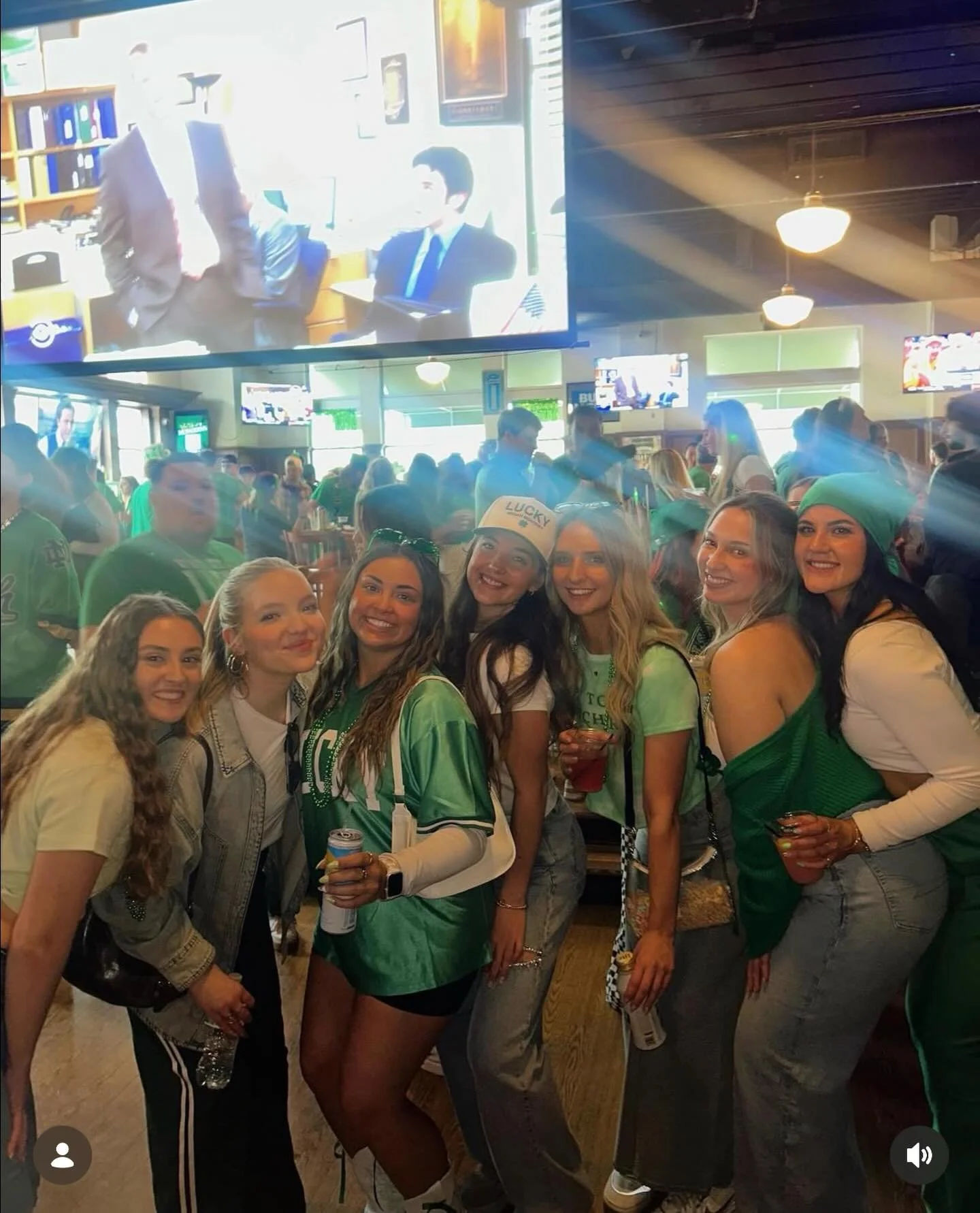 Top O&rsquo;The Morning, Pittsburgh, &amp; Happy Parade Day!! 
-
The party starts now! See yinz soon!
-
#mcfaddens #mcfaddyinz #mcfaddenspitt #stpatricksday #412 
🔁📸repost: @hannah.lacek